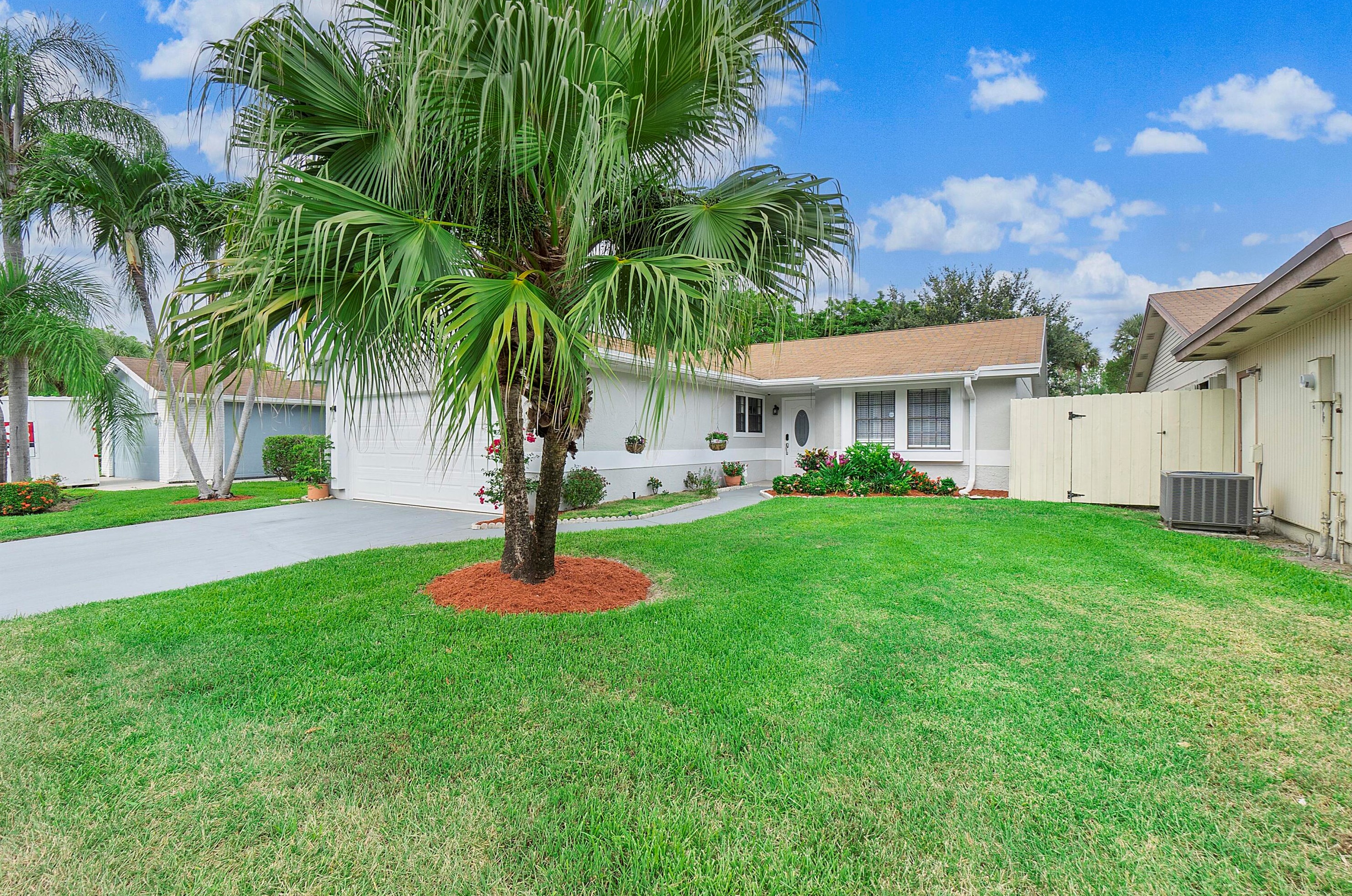 13 Fenwick Pl, Boynton Beach, FL 33426