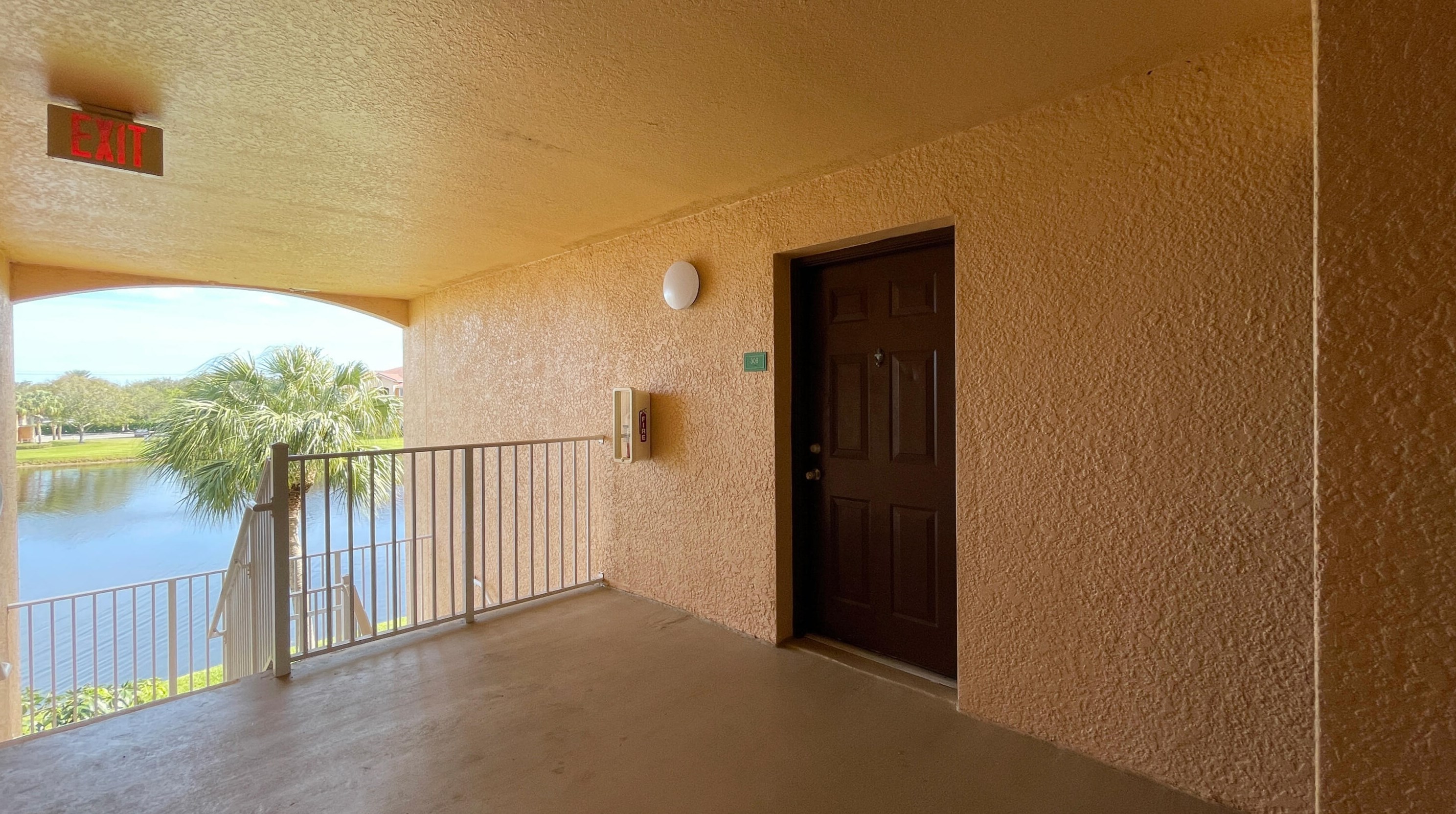 251 Sw Palm Dr #306, Fort Pierce, FL 34986