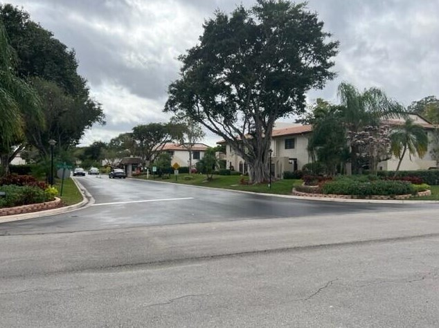 8436 Cypress Ln #7d, Boca Raton, FL