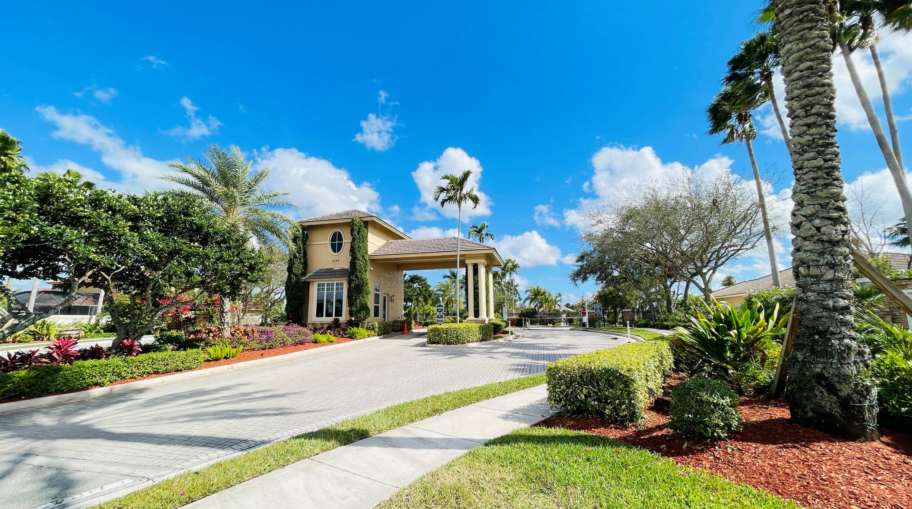 1462 Newhaven Point Ln, West Palm Beach, FL 33411-6623