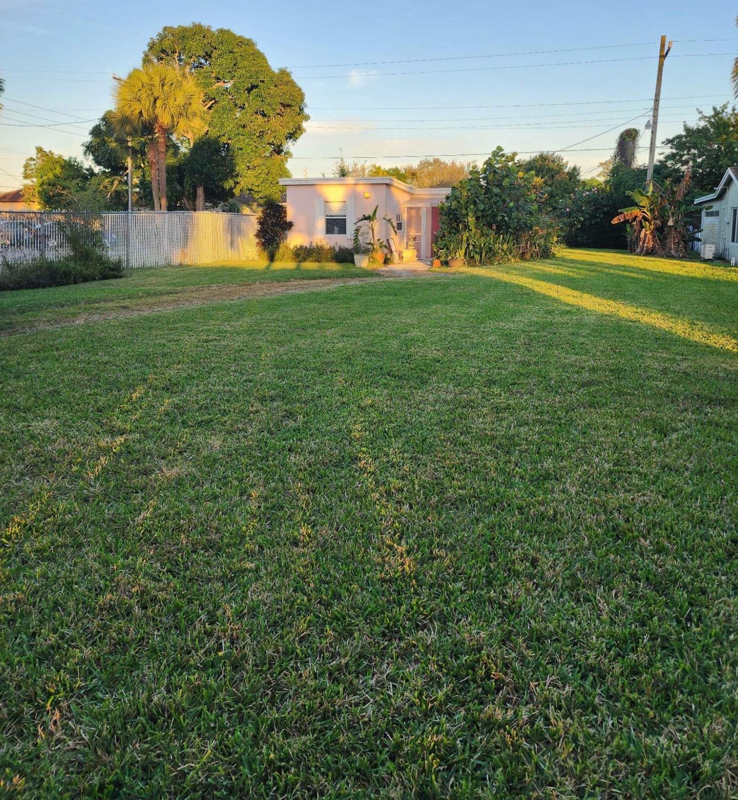 348 Swain Blvd, Lake Worth, FL 33463