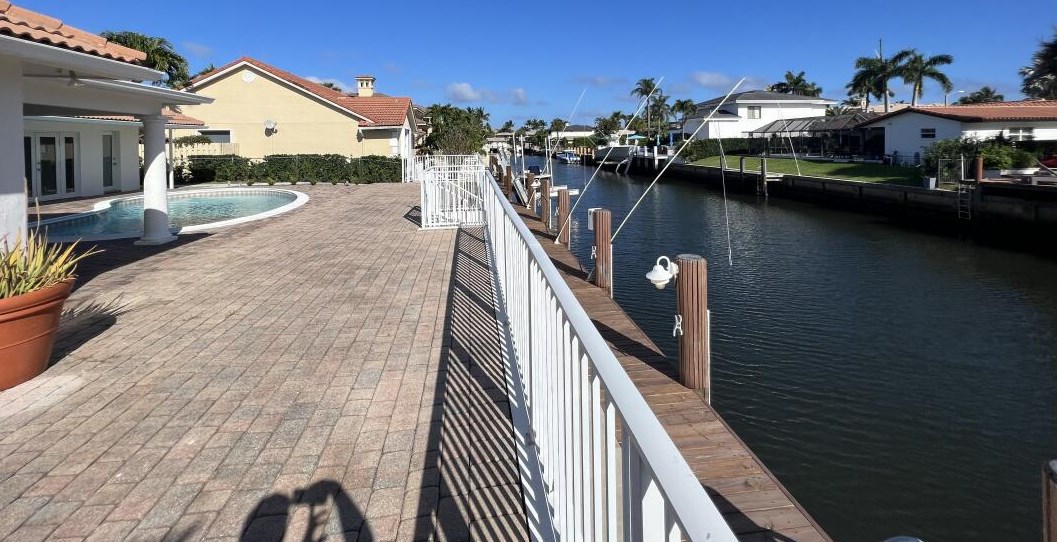 510 Phillips Dr, Boca Raton FL  33432-2836 exterior