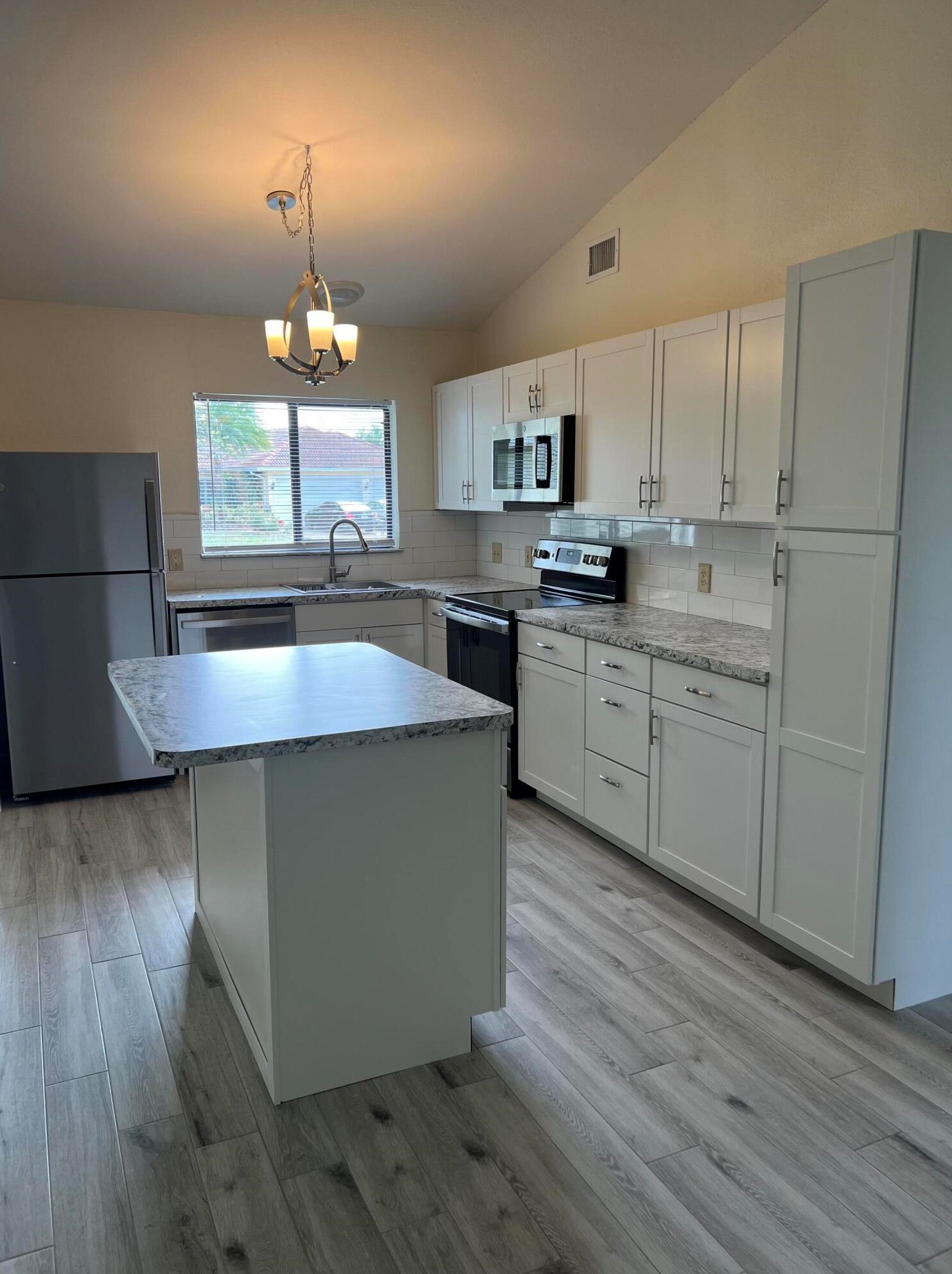 3223 Se Quay St, Fort Pierce, FL 34984