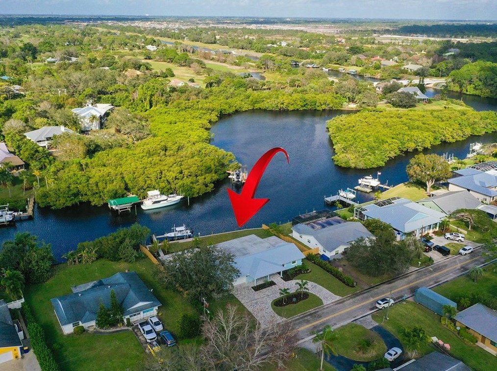 602 Sw Pine Tree Ln, Palm City, FL 34990