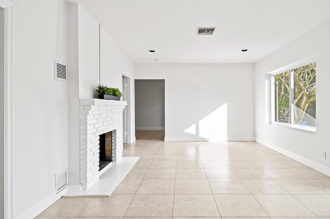 5603 S Olive Ave, West Palm Beach, FL 33405