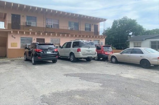 509 Sw 9th St #1, Belle Glade, FL 33430