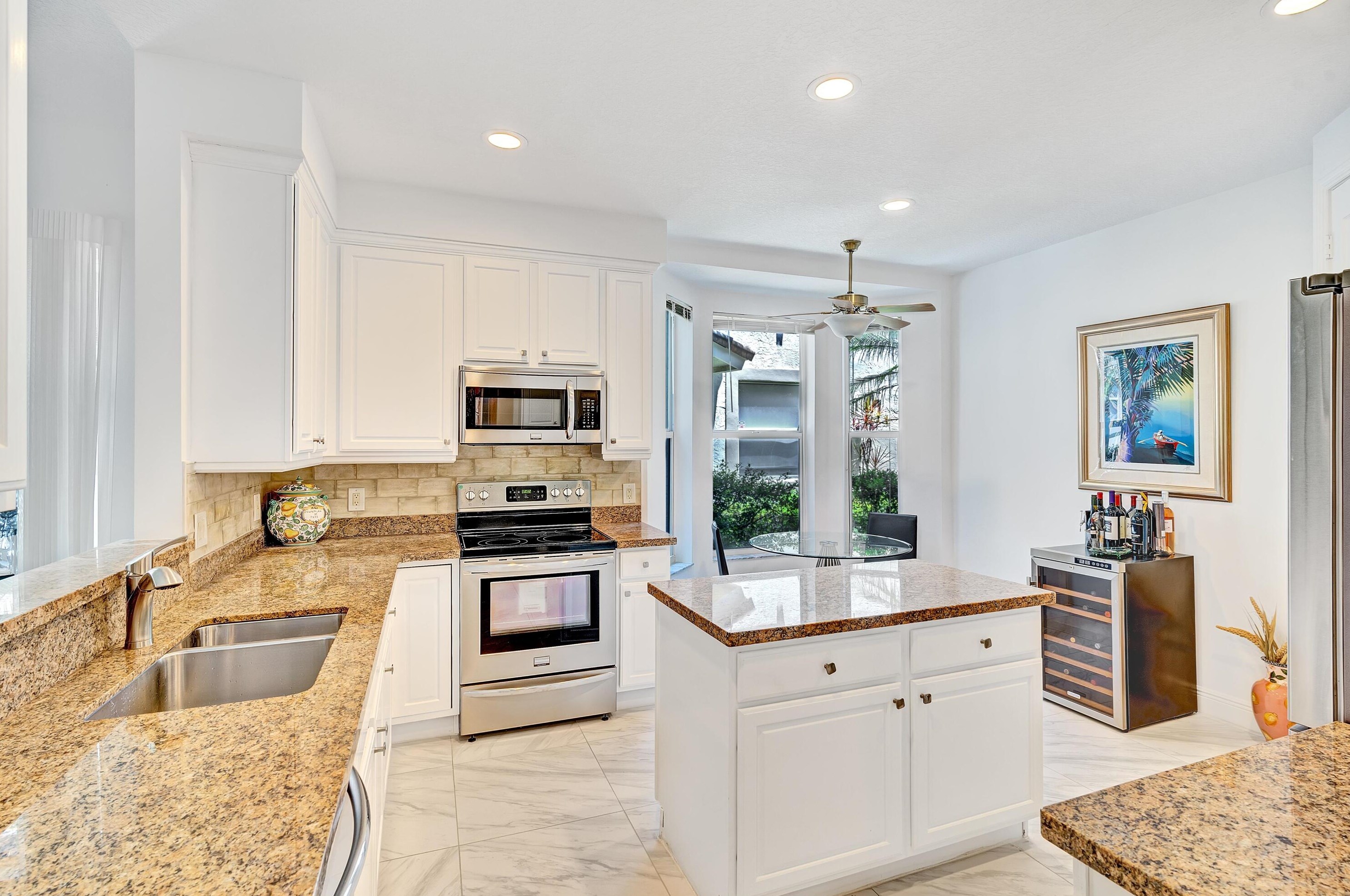 6261 Graycliff Dr, Boca Raton, FL 33496-3251