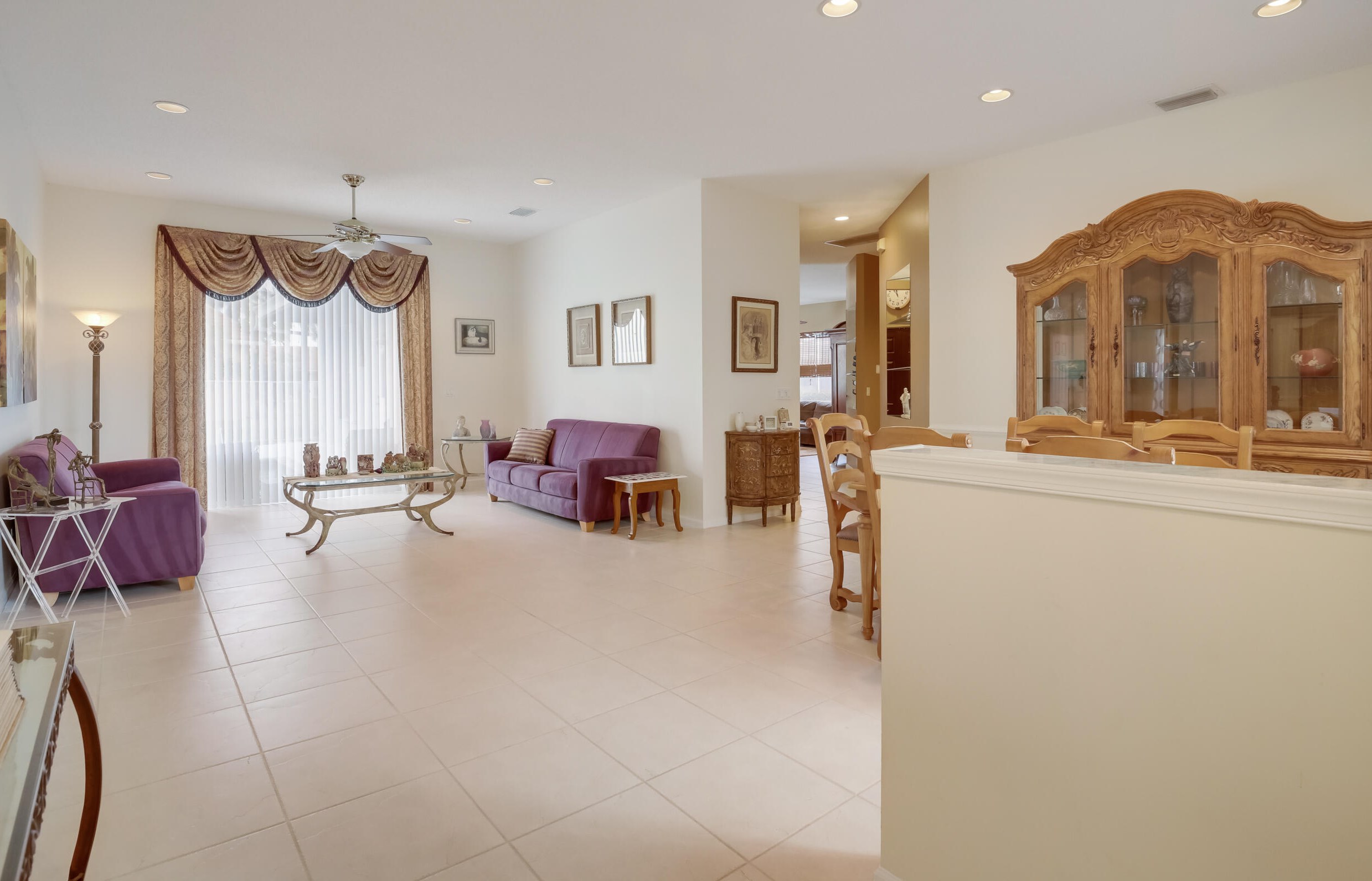 6425 Bridgeport Ln, Lake Worth, FL 33463-6536