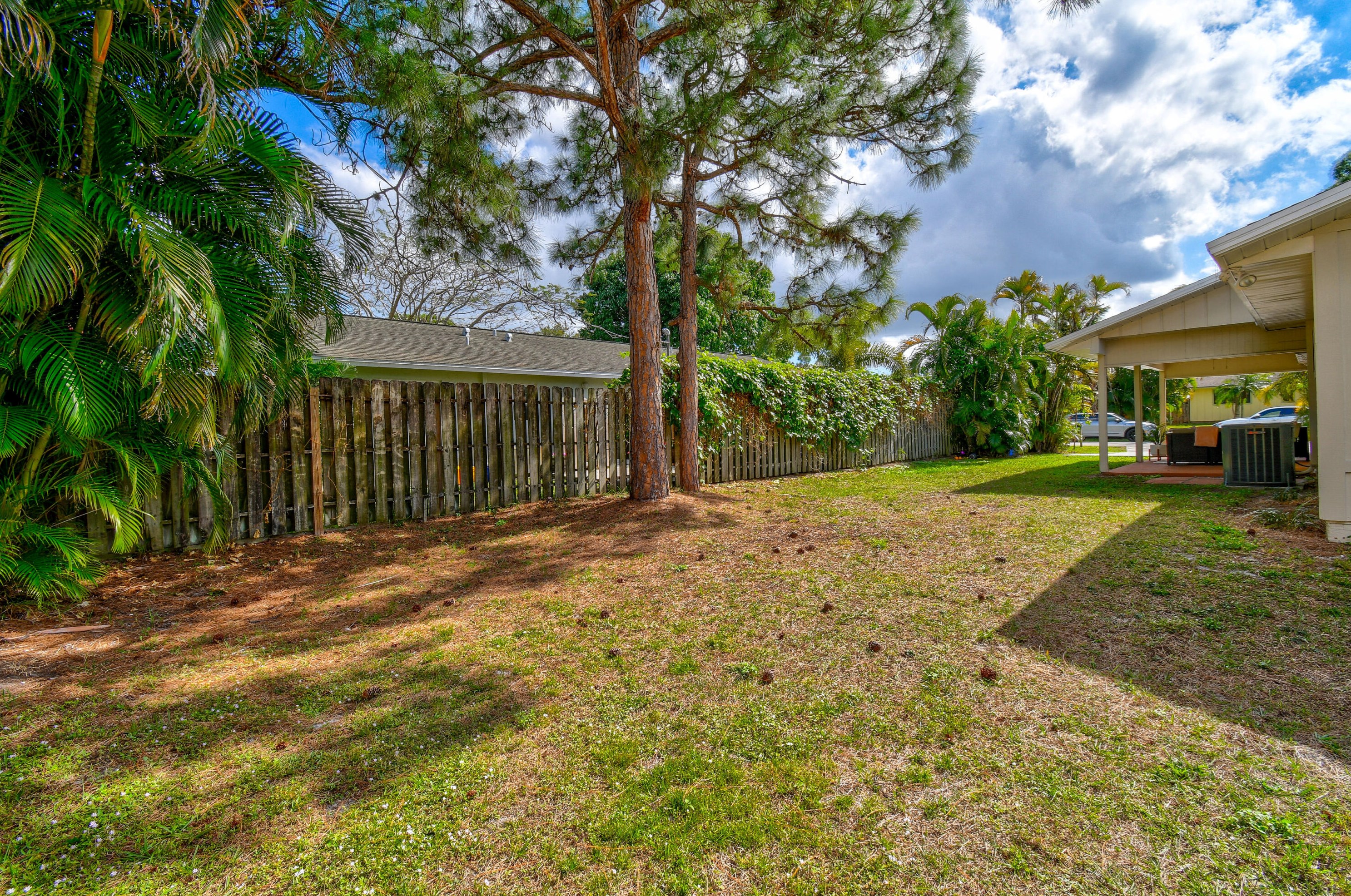 6027 Roger St, Jupiter FL  33458-6726 exterior