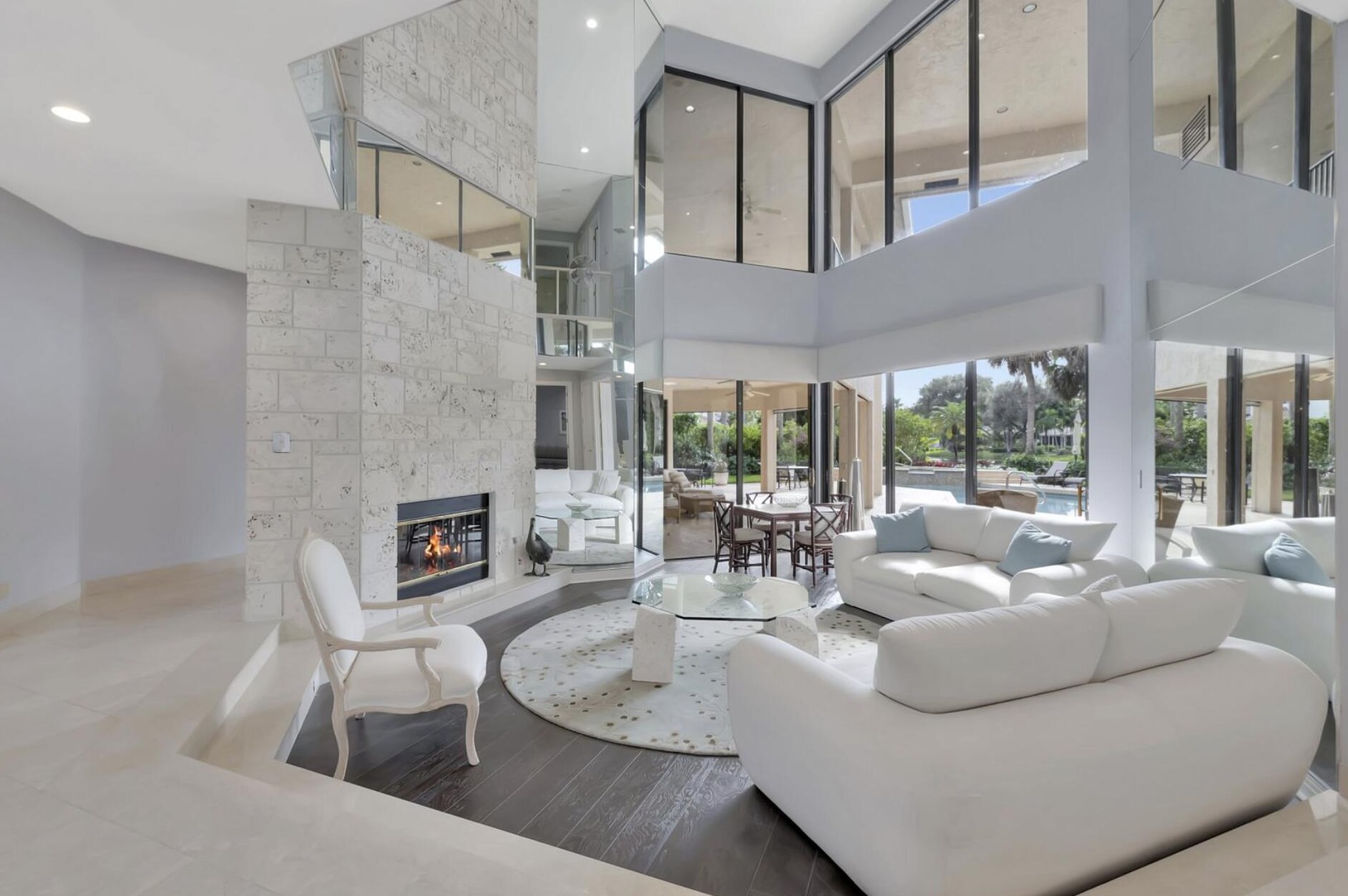19645 Oakbrook Cir, Boca Raton, FL 33434-3201