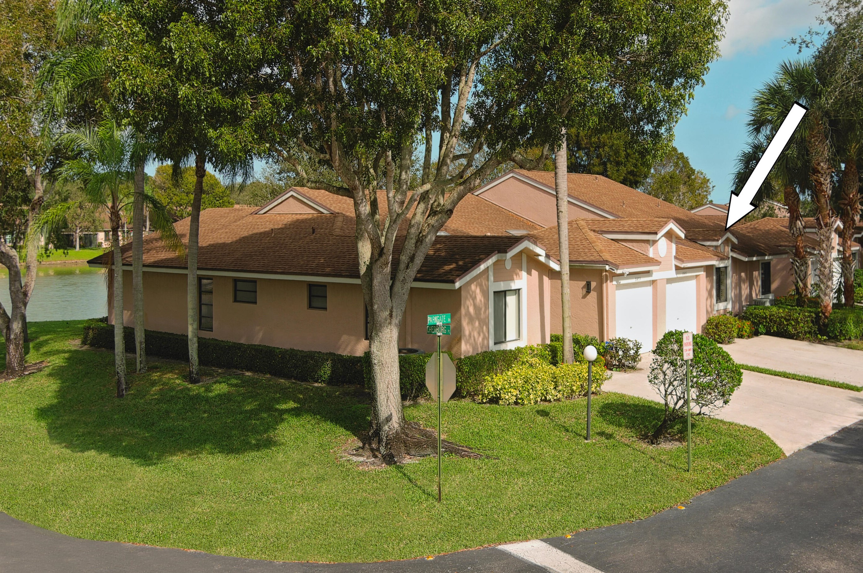 8451 Parkgate Rd, Boca Raton, FL 33496