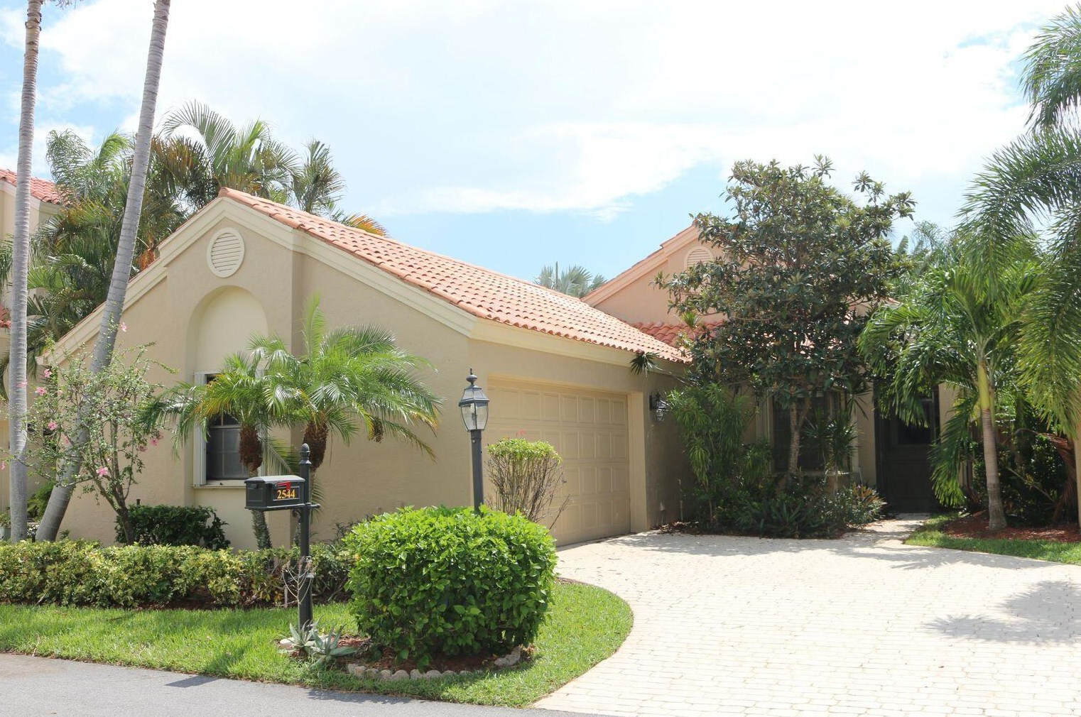 2544 La Cristal Cir, West Palm Beach, FL 33410