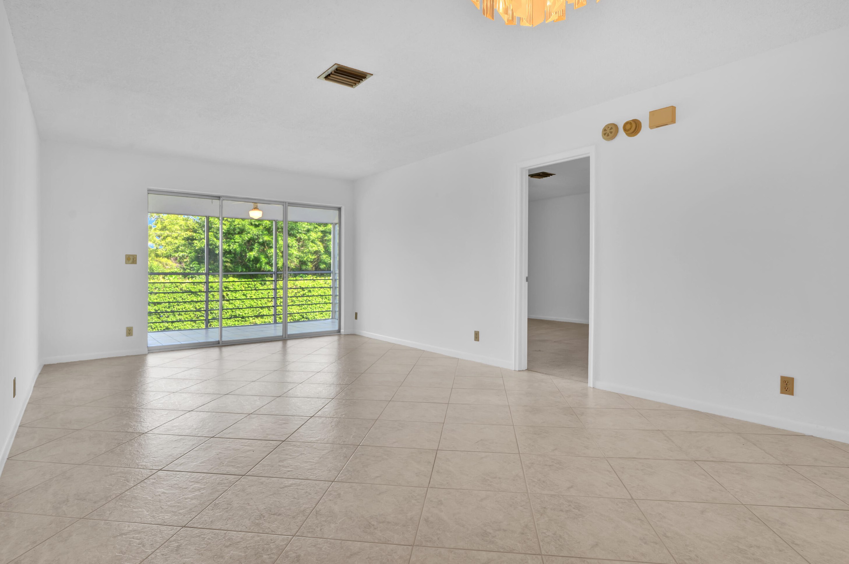 5399 Poppy Pl #202, Delray Beach, FL 33484