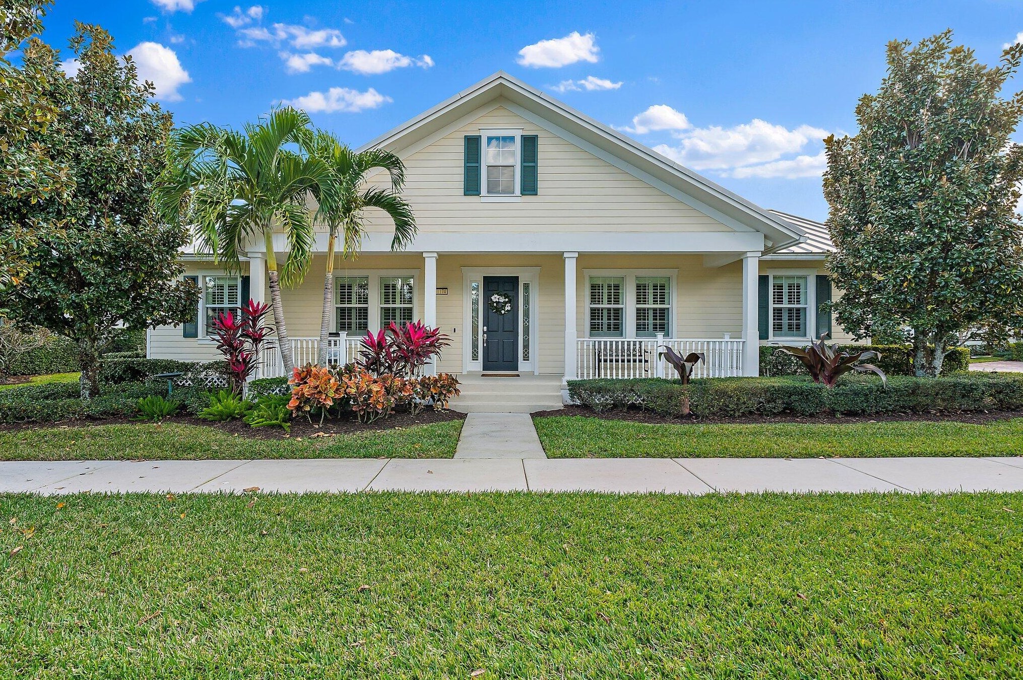 1174 Tropical Dr, Jupiter, FL 33458-8284