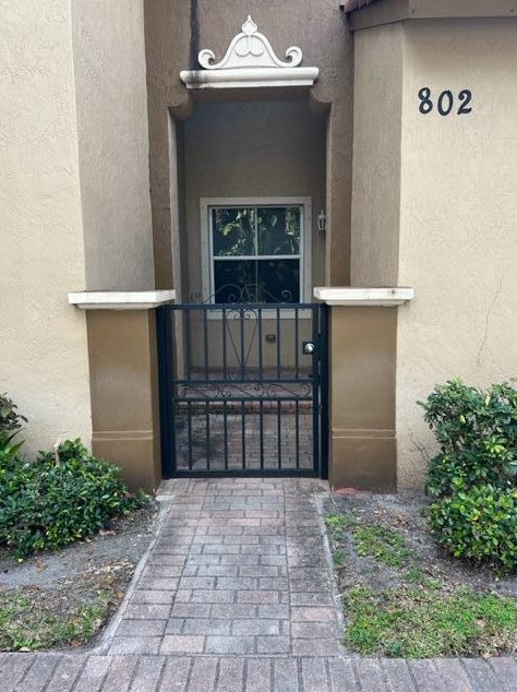 2880 Hidden Hills Rd #802, West Palm Beach, FL 33411