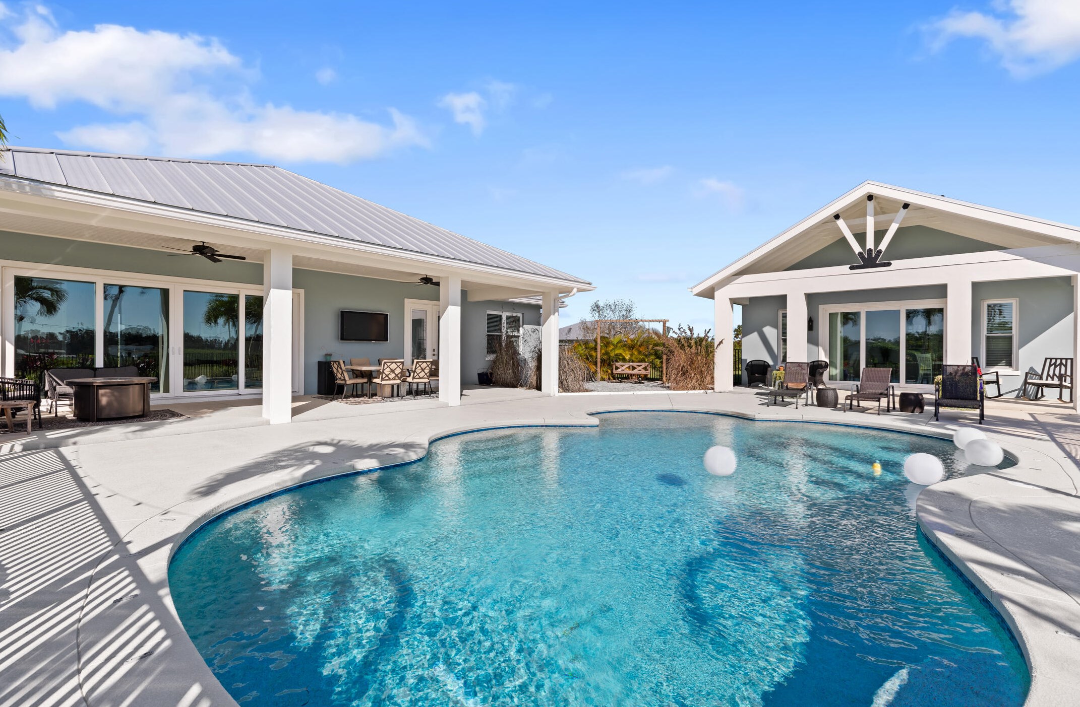 6945 65th St, Vero Beach, FL 32967