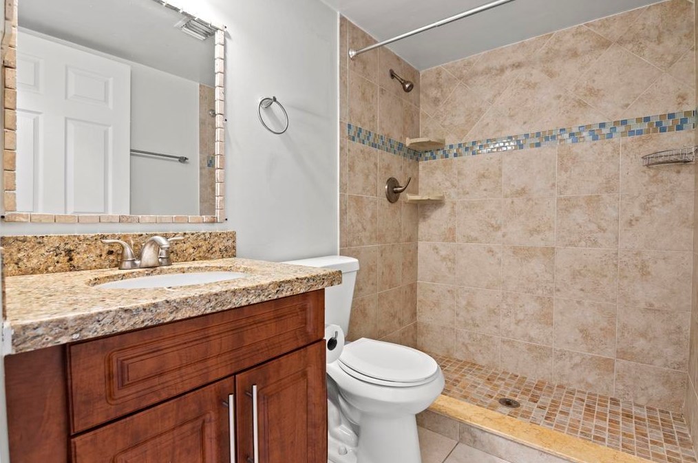 3750 Village Dr #b, Delray Beach, FL