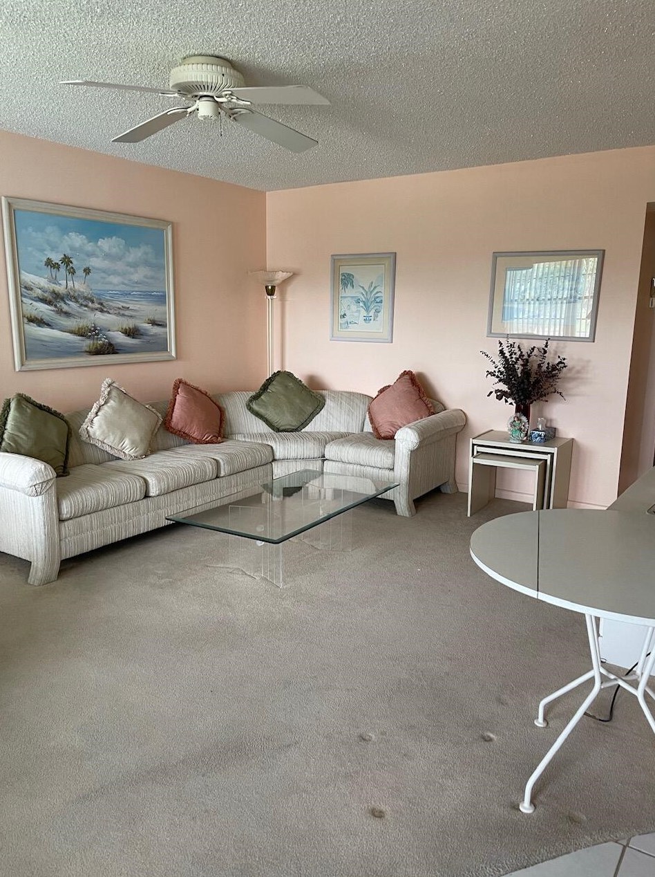 108 Camden E, West Palm Beach, FL 33417