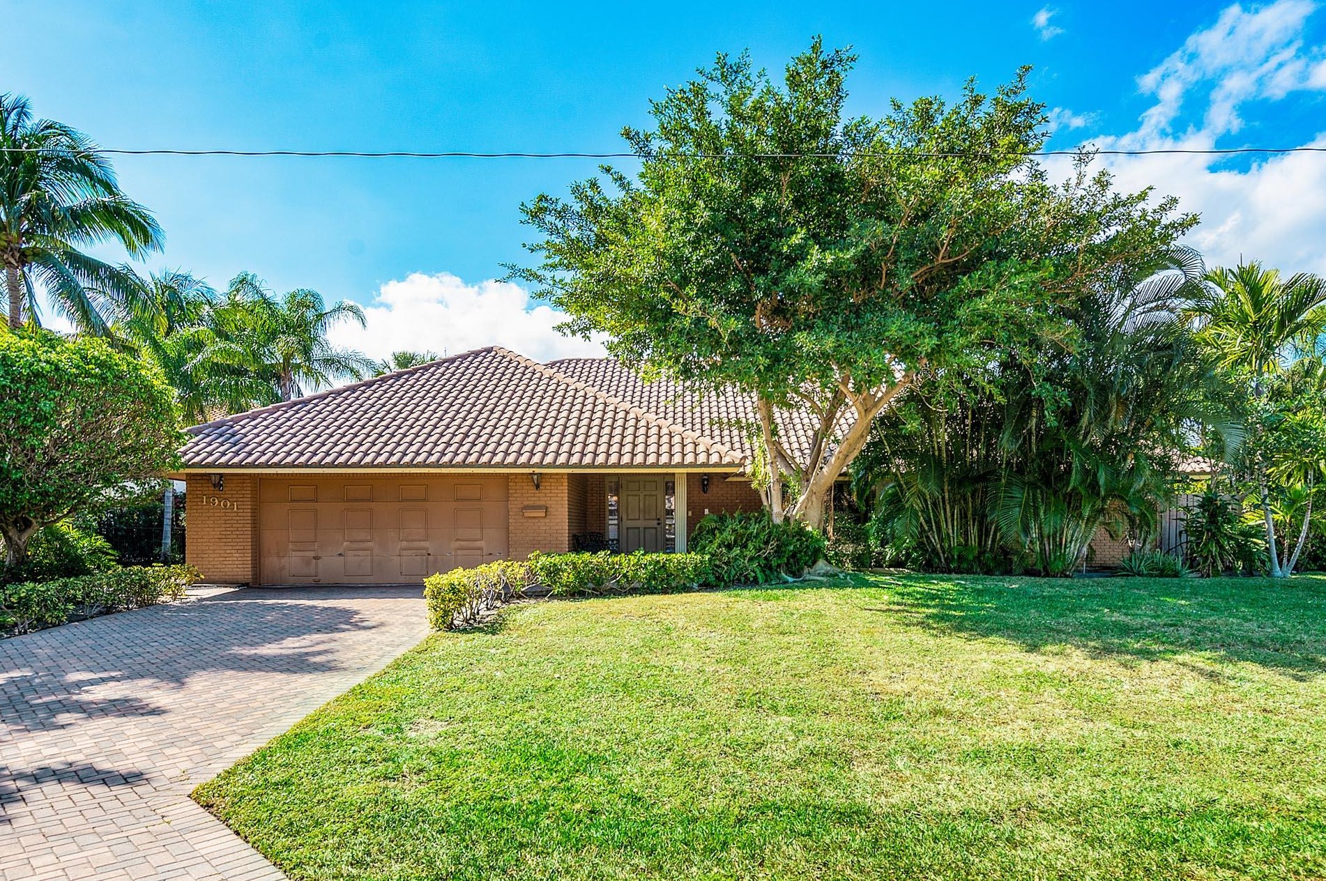 1901 Cocoanut Rd, Boca Raton, FL 33432-8035