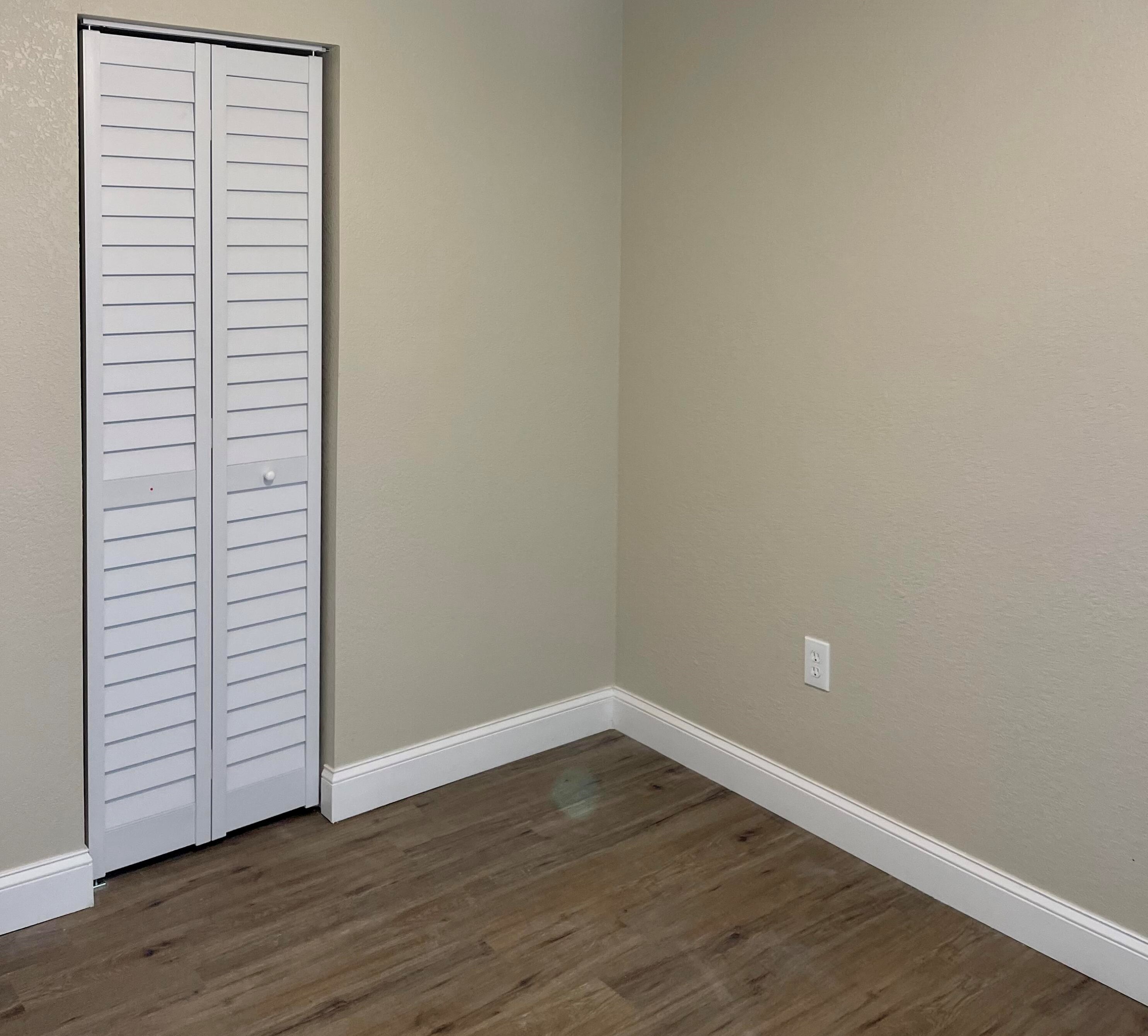 7683 87th Ct, Okeechobee FL  34972-7327 exterior