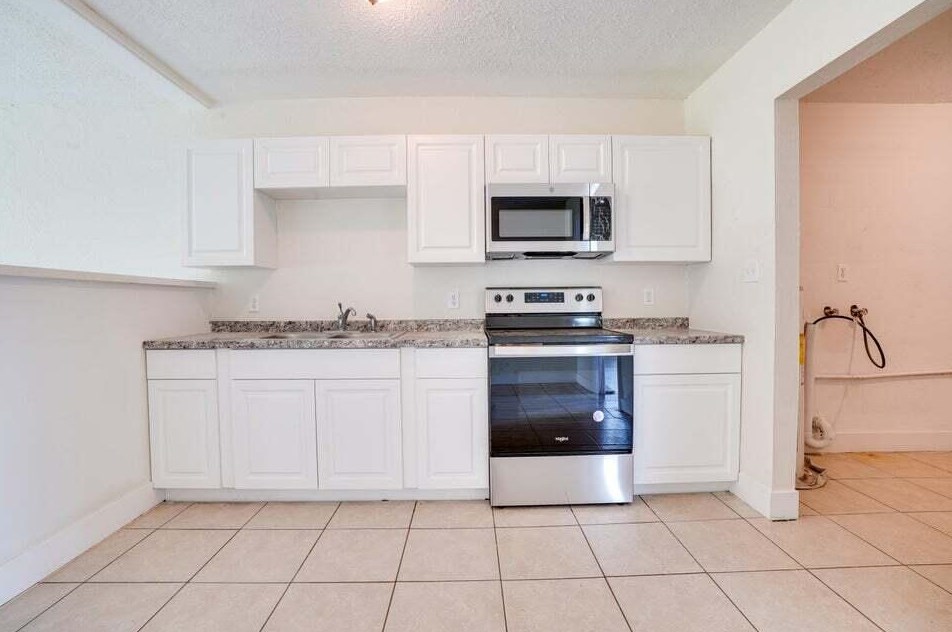 5112 La Salle St #2, Fort Pierce, FL 34950