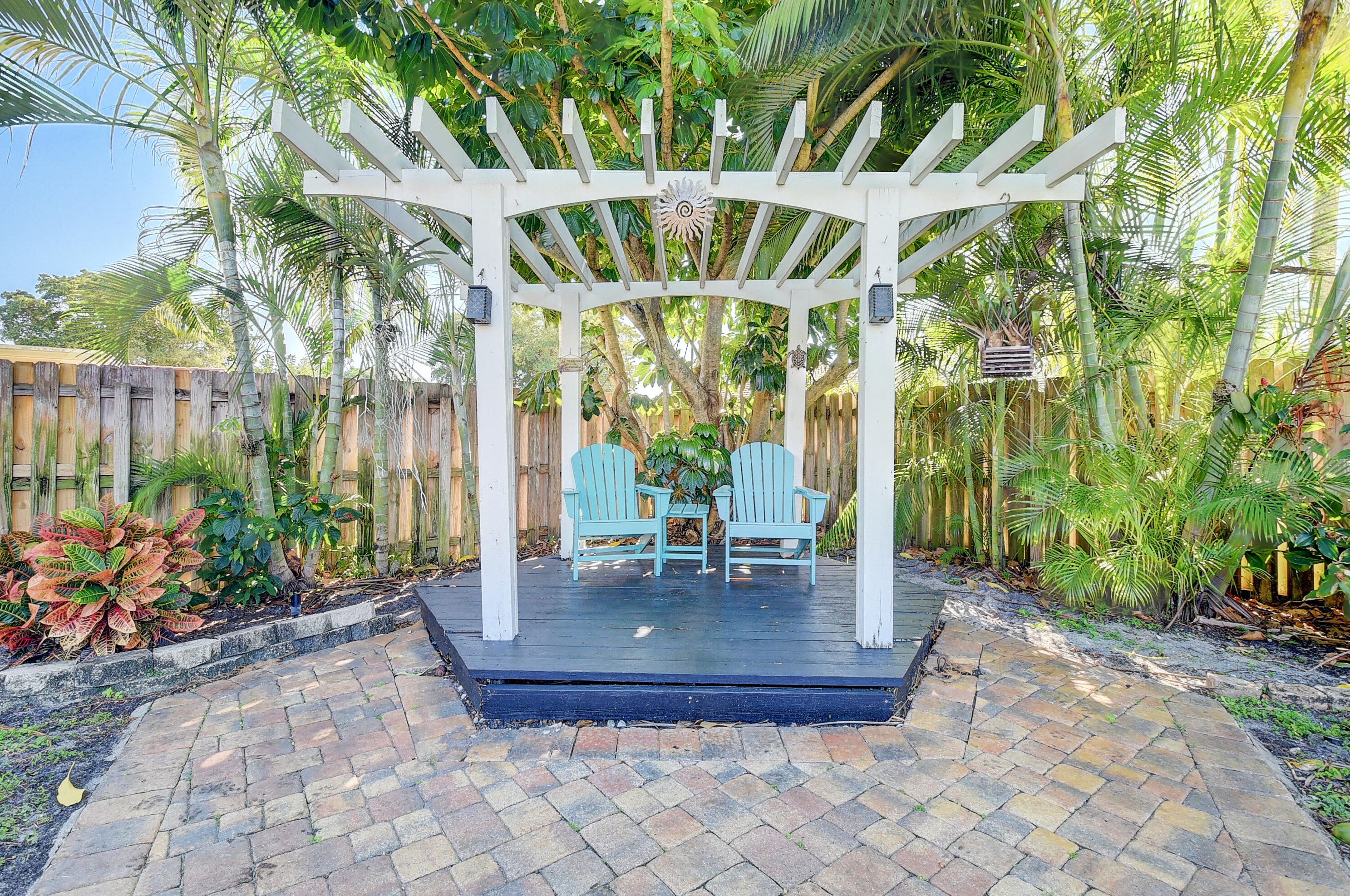 1224 16th St, Boca Raton FL  33486-6660 exterior