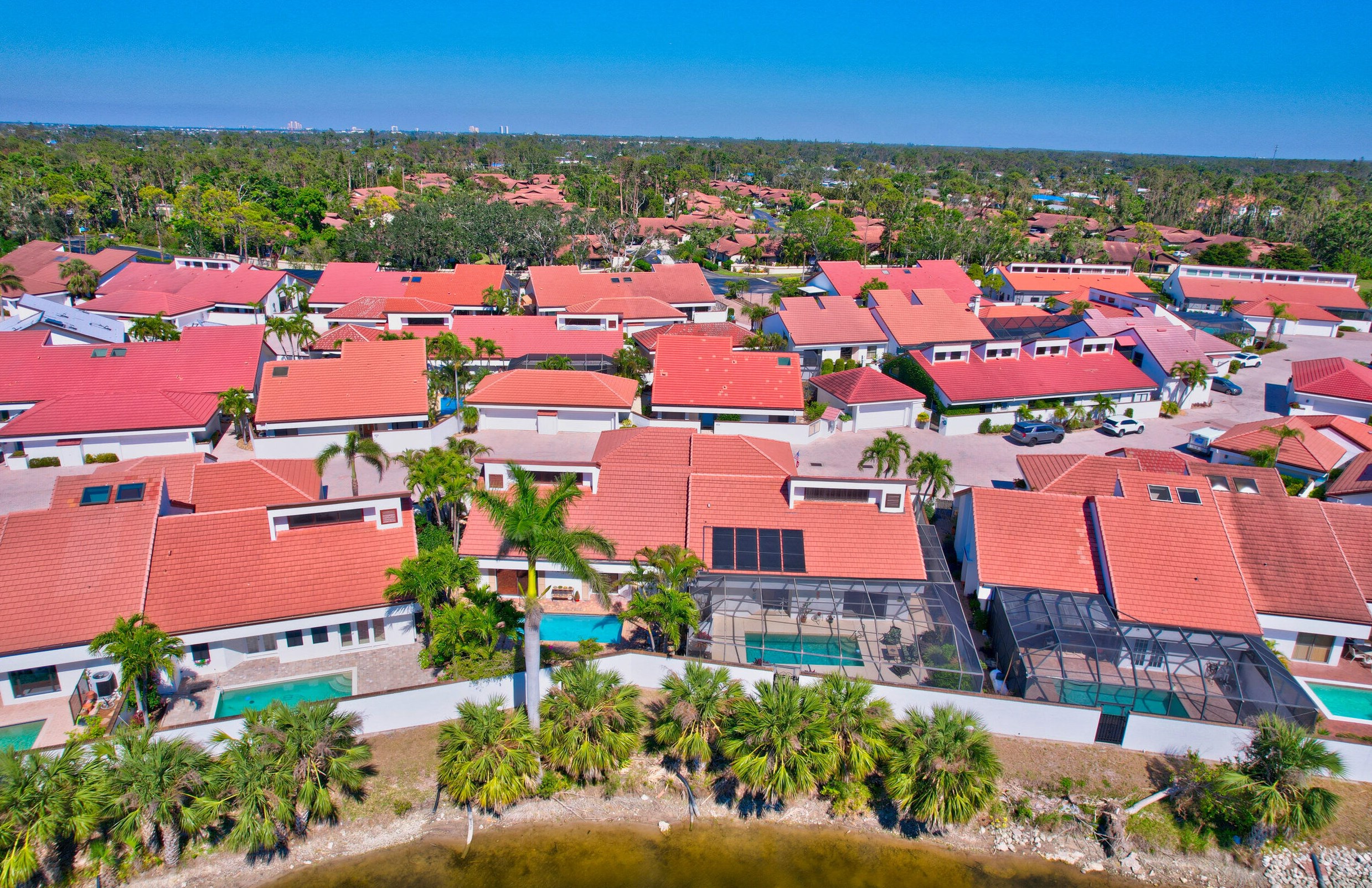 5458 Harbour Castle Dr, Fort Myers FL 33907-7844 exterior