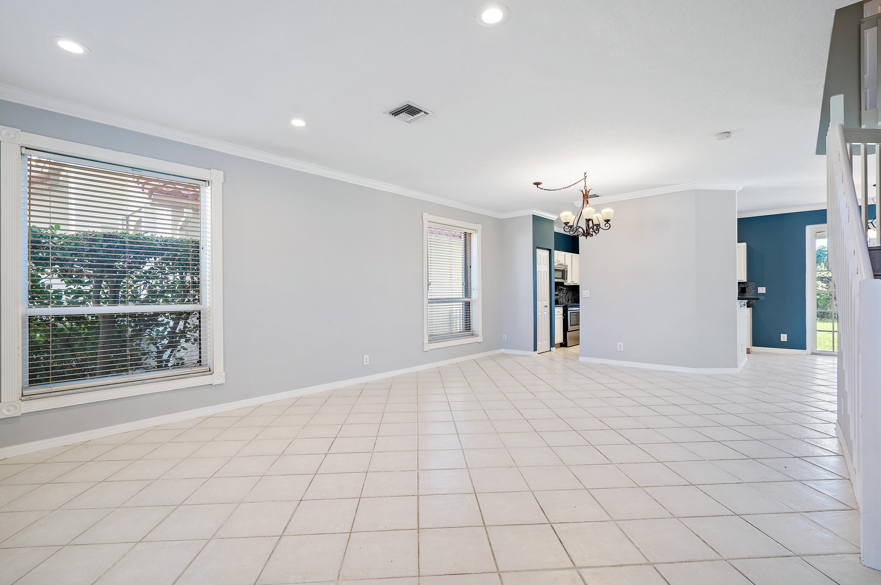 7650 Brunson Cir, Lake Worth, FL 33467