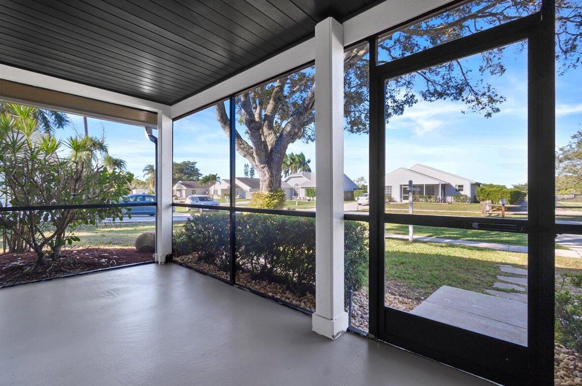 1220 Grandview Cir, West Palm Beach, FL 33411-4026