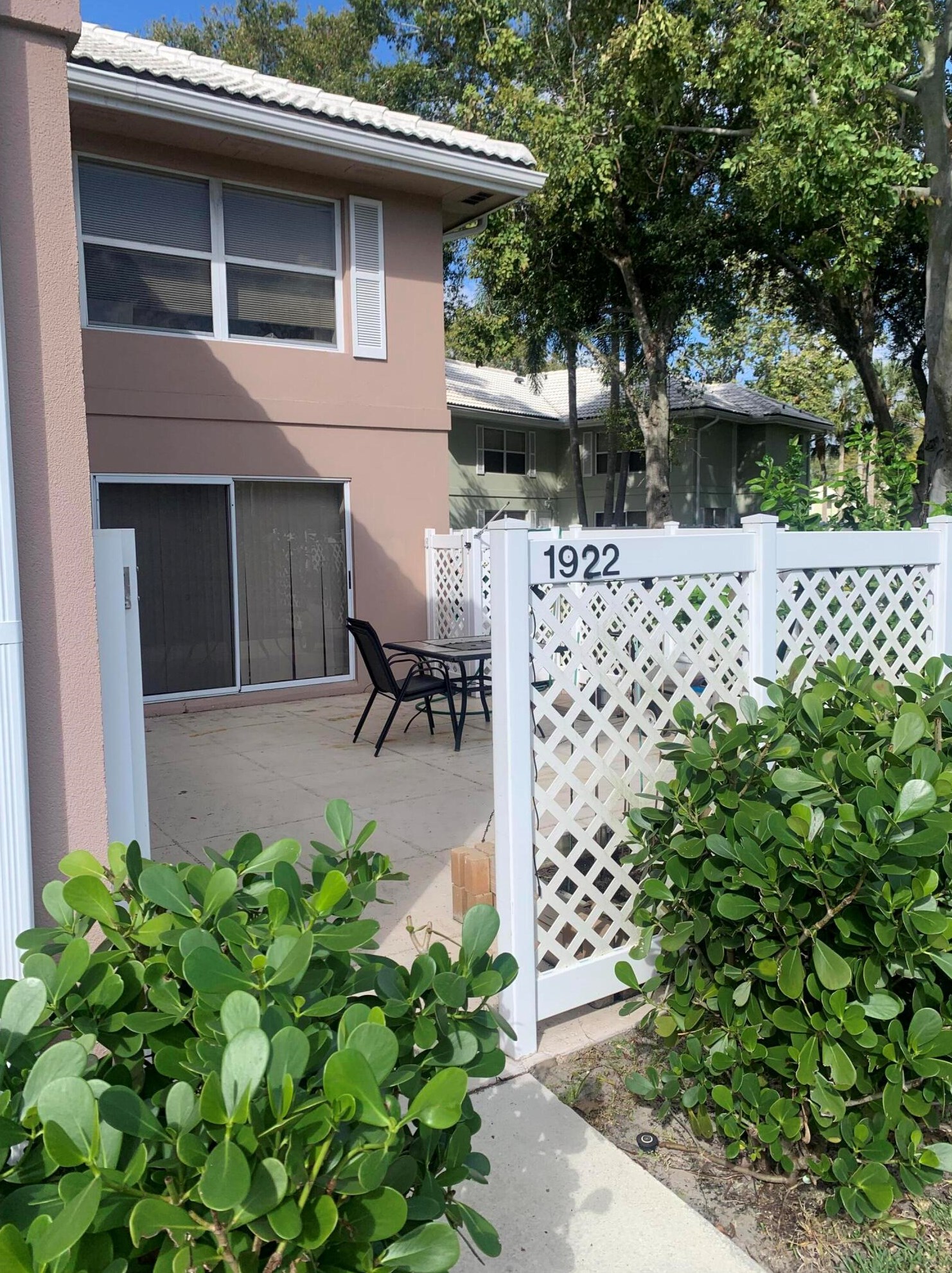 1922 Hartford Ct, West Palm Beach, FL 33409