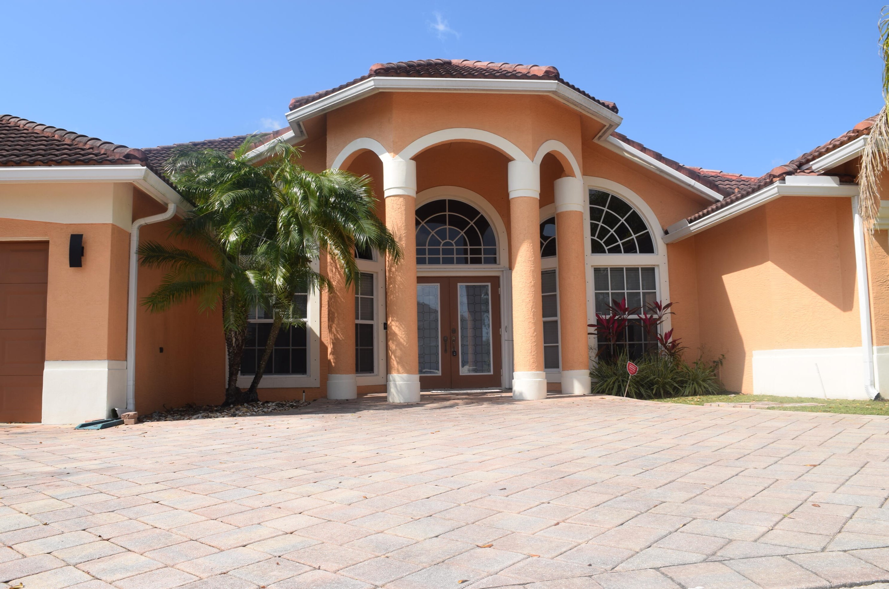 2174 Sw Gailwood St, Fort Pierce, FL 34987