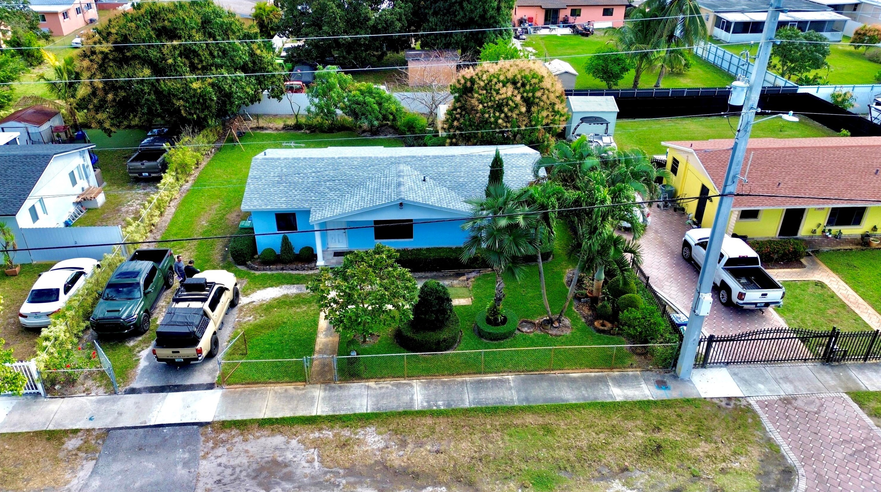 18111 32nd Ave, Miami, FL 33056-3403