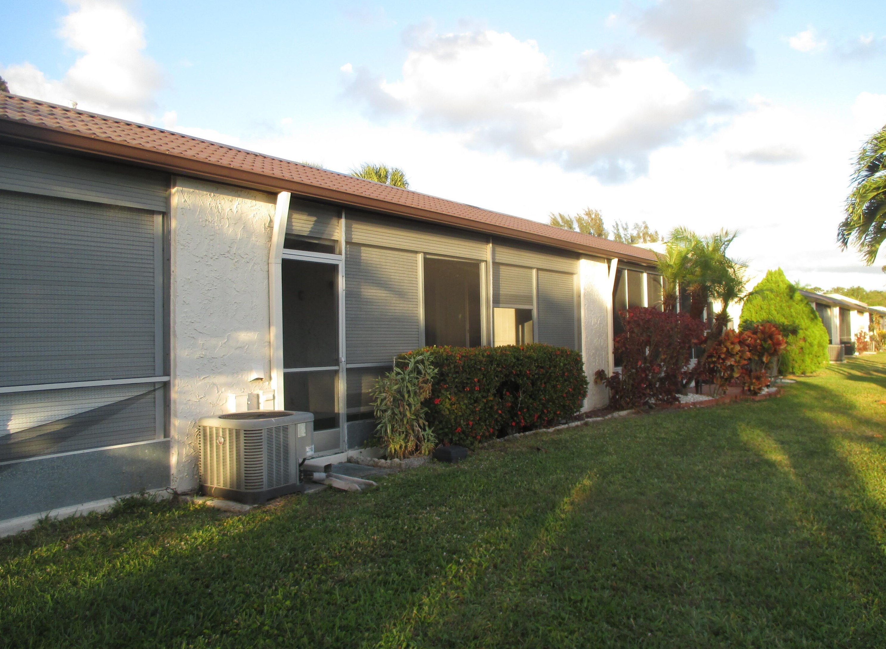 234 Lake Constance Dr, West Palm Beach, FL 33411-2422