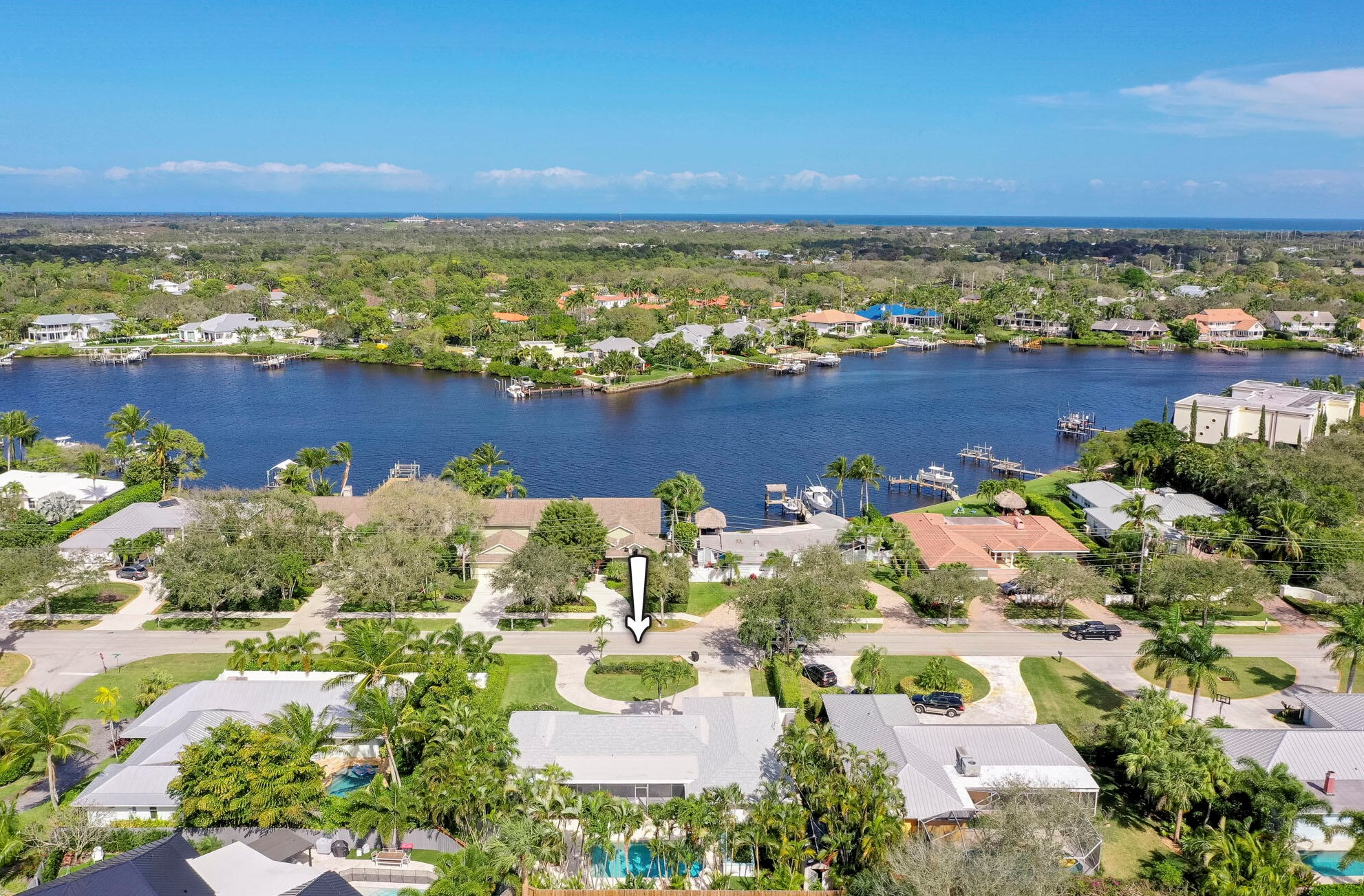 225 Country Club Dr, Jupiter, FL 33469-1940