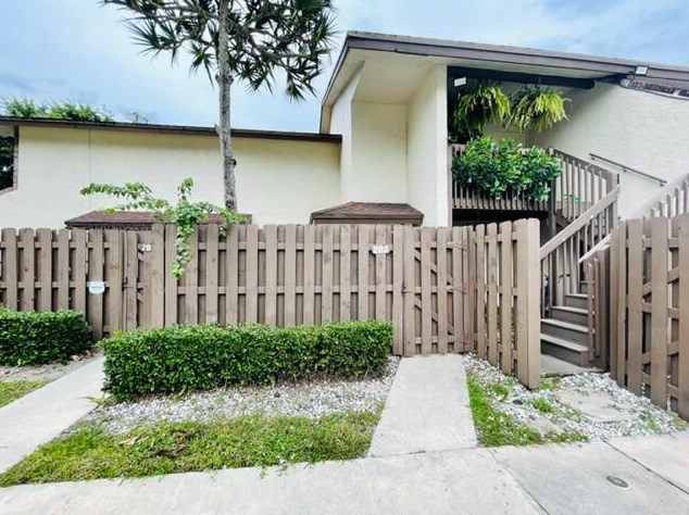 23378 Sw 57th Ave #202, Boca Raton, FL 33428