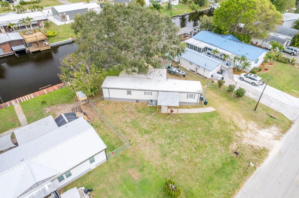 3023 19th Ct, Okeechobee FL  34974-6318 exterior