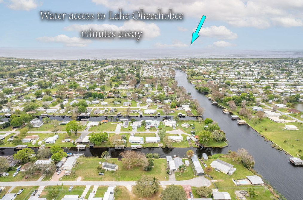 3023 19th Ct, Okeechobee FL  34974-6318 exterior