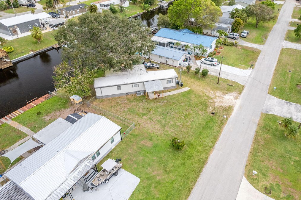 3023 19th Ct, Okeechobee FL  34974-6318 exterior