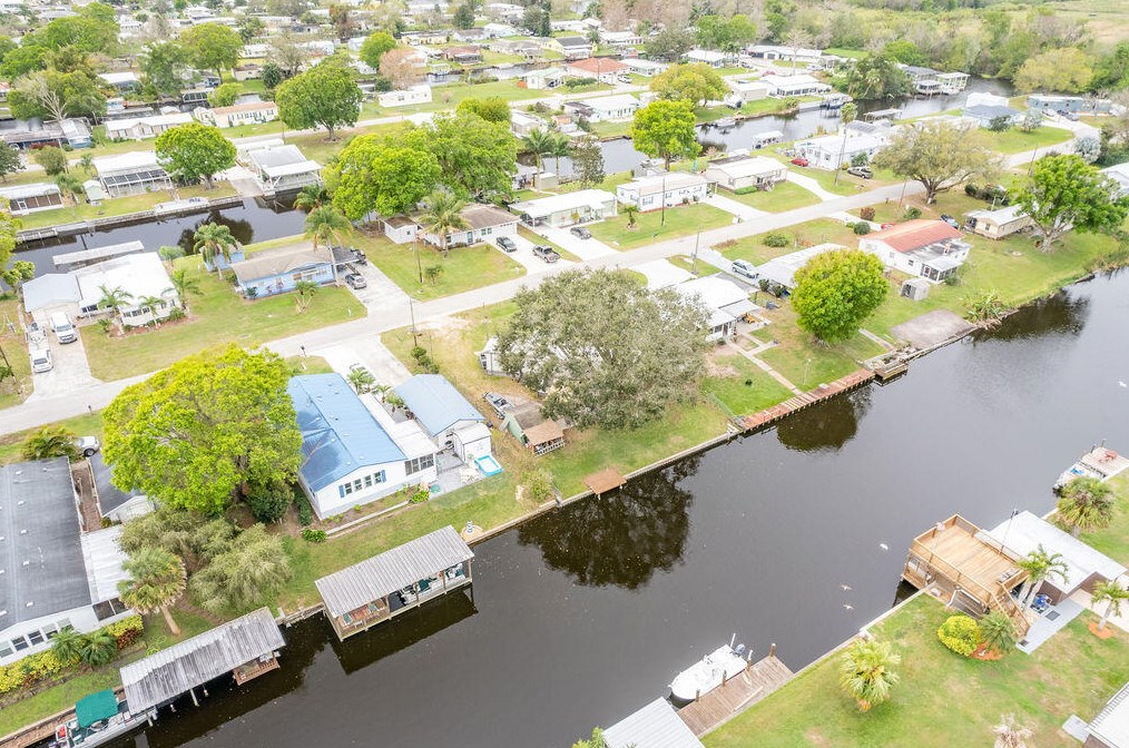 3023 19th Ct, Okeechobee FL  34974-6318 exterior