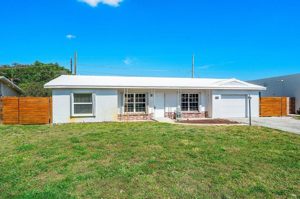 511 Curlew Rd, Delray Beach, FL 33444
