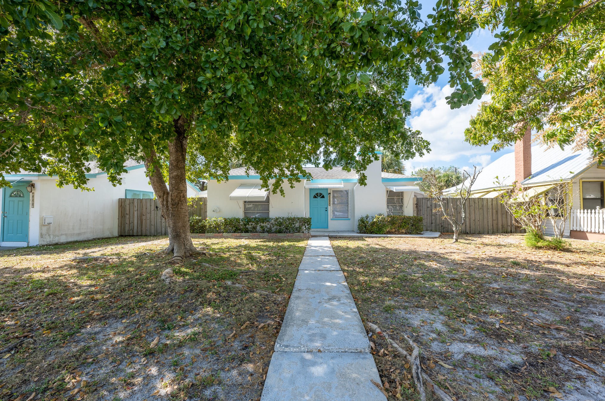 1025 S N St, Lake Worth, FL 33460