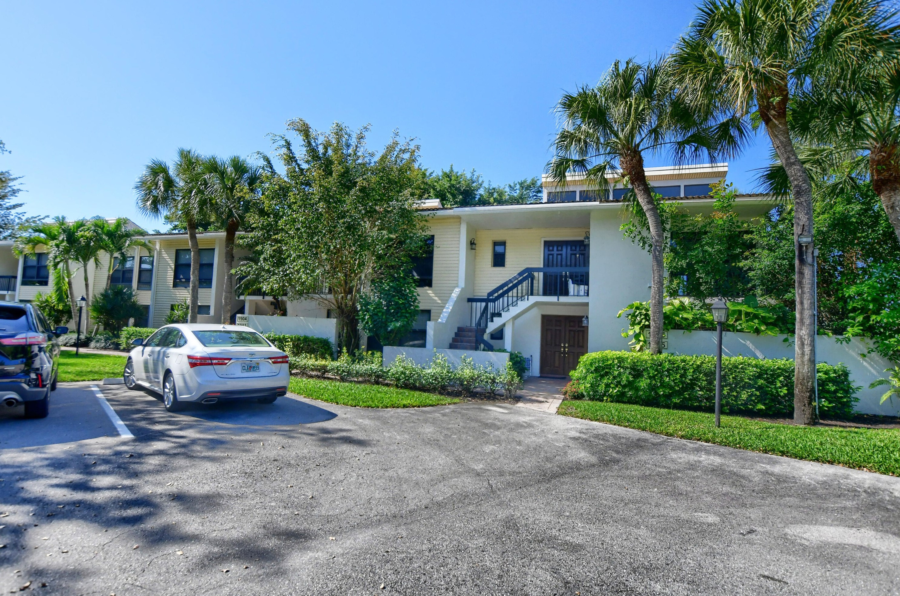 6670 Willow Wood Dr #1906, Boca Raton, FL 33434
