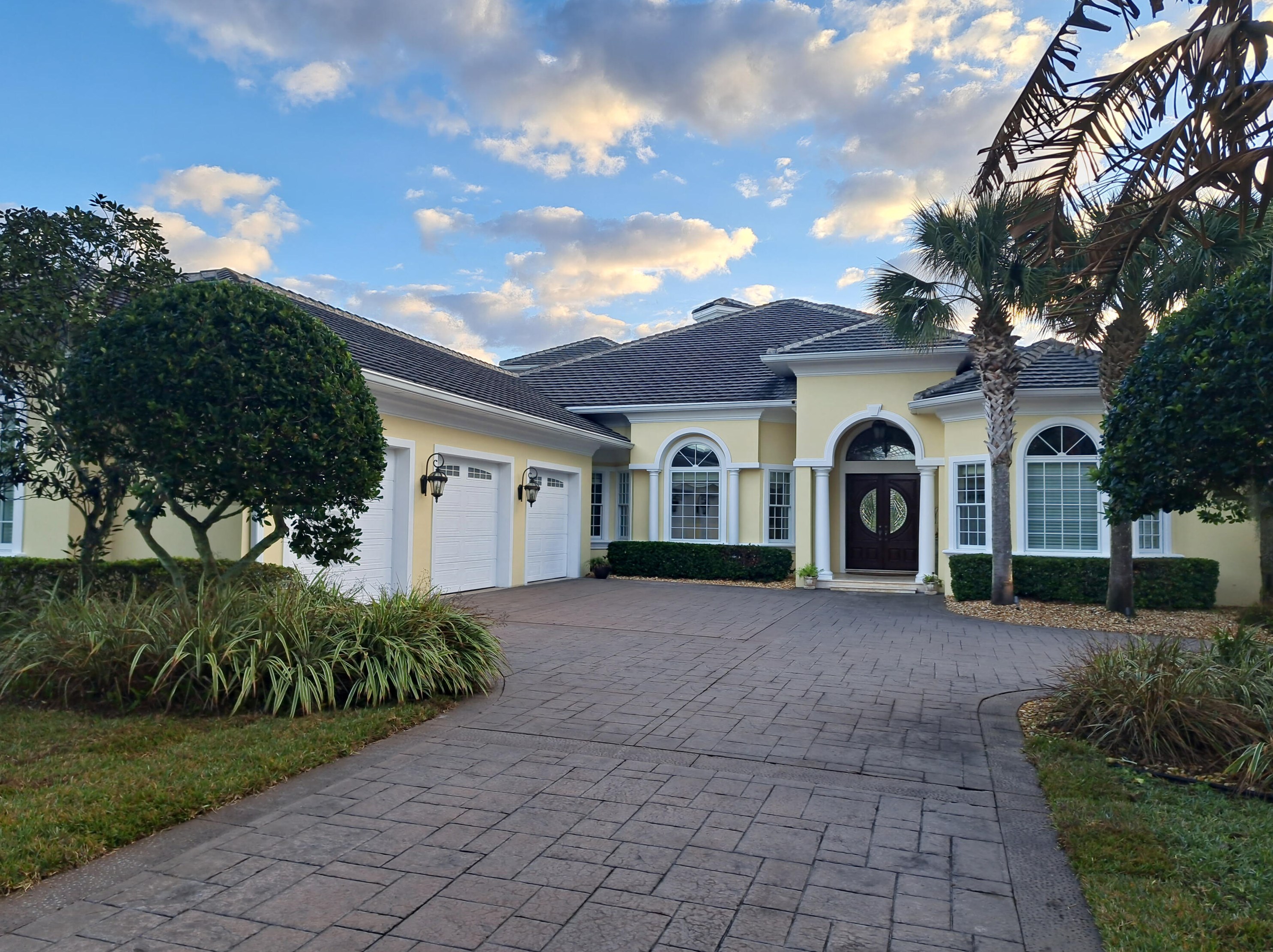 131 Island Estates Pkwy, Palm Coast, FL 32137-2206