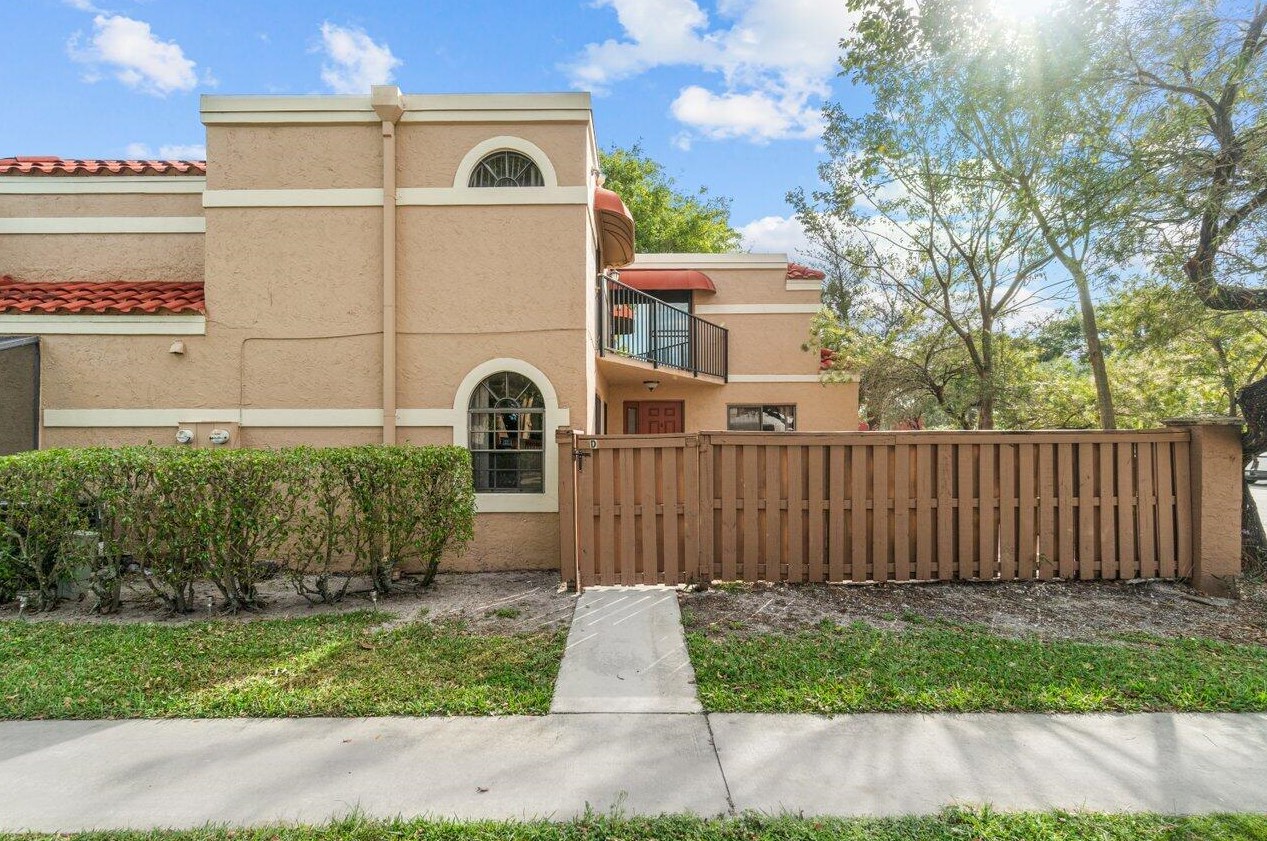 8080 Severn Dr #d, Boca Raton, FL