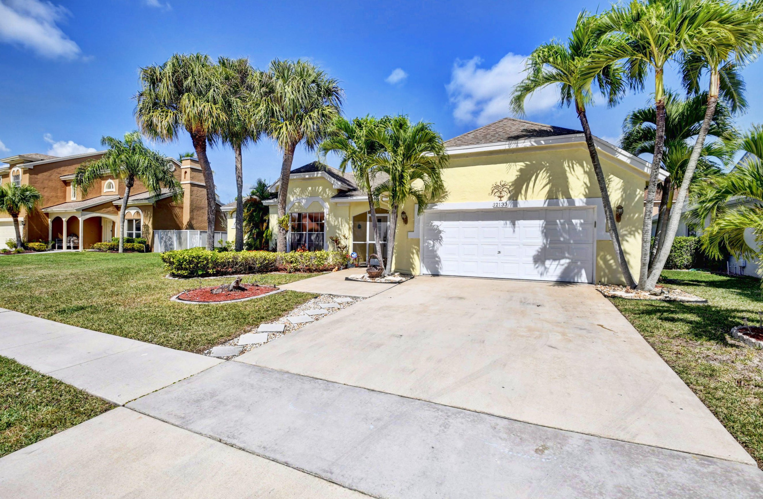 12133 Quilting Ln, Boca Raton, FL 33428-4636