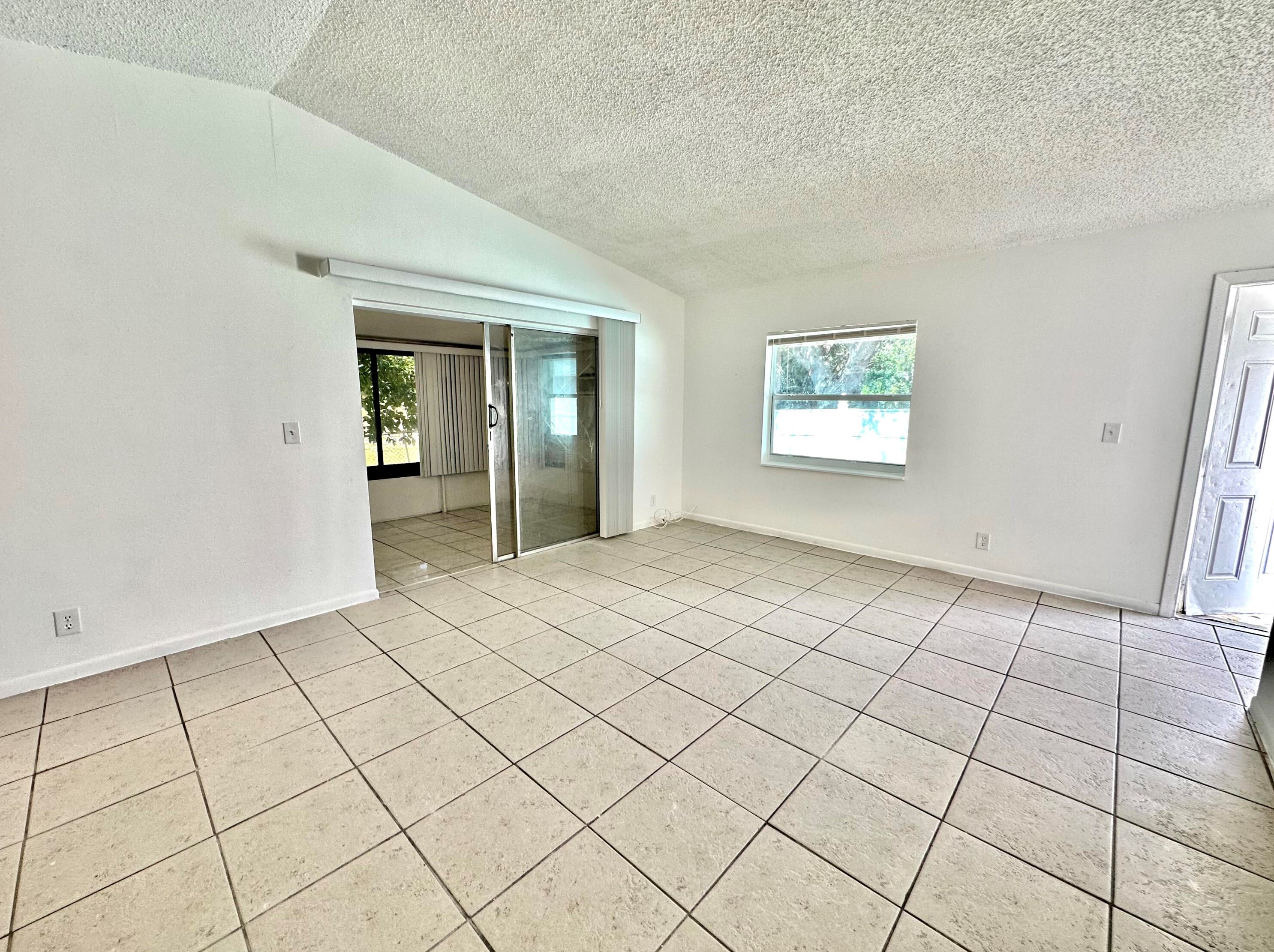 646 Sw 20th Ct #c, Delray Beach, FL 33445