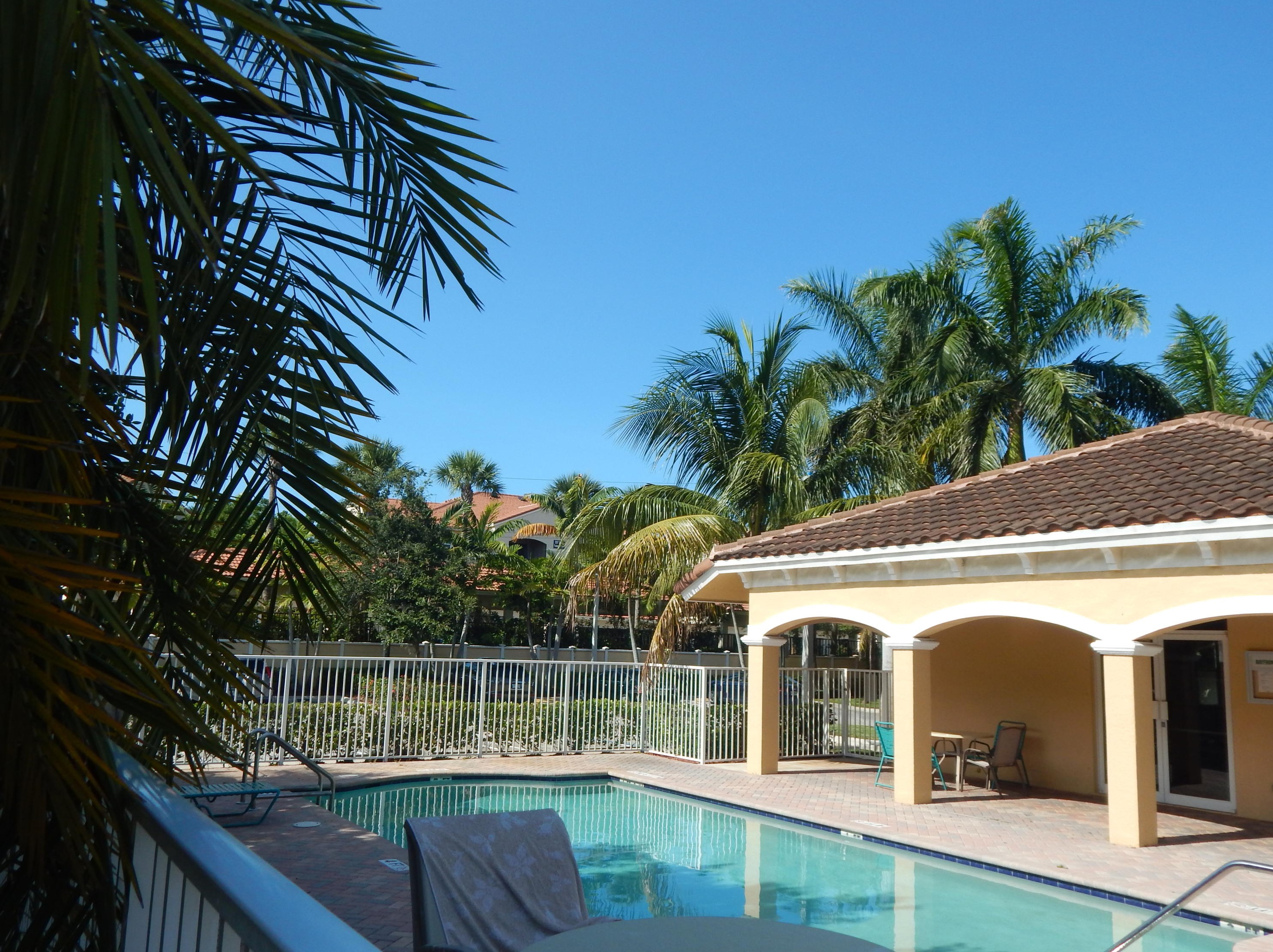 121 Bayfront Dr, Boynton Beach, FL 33435