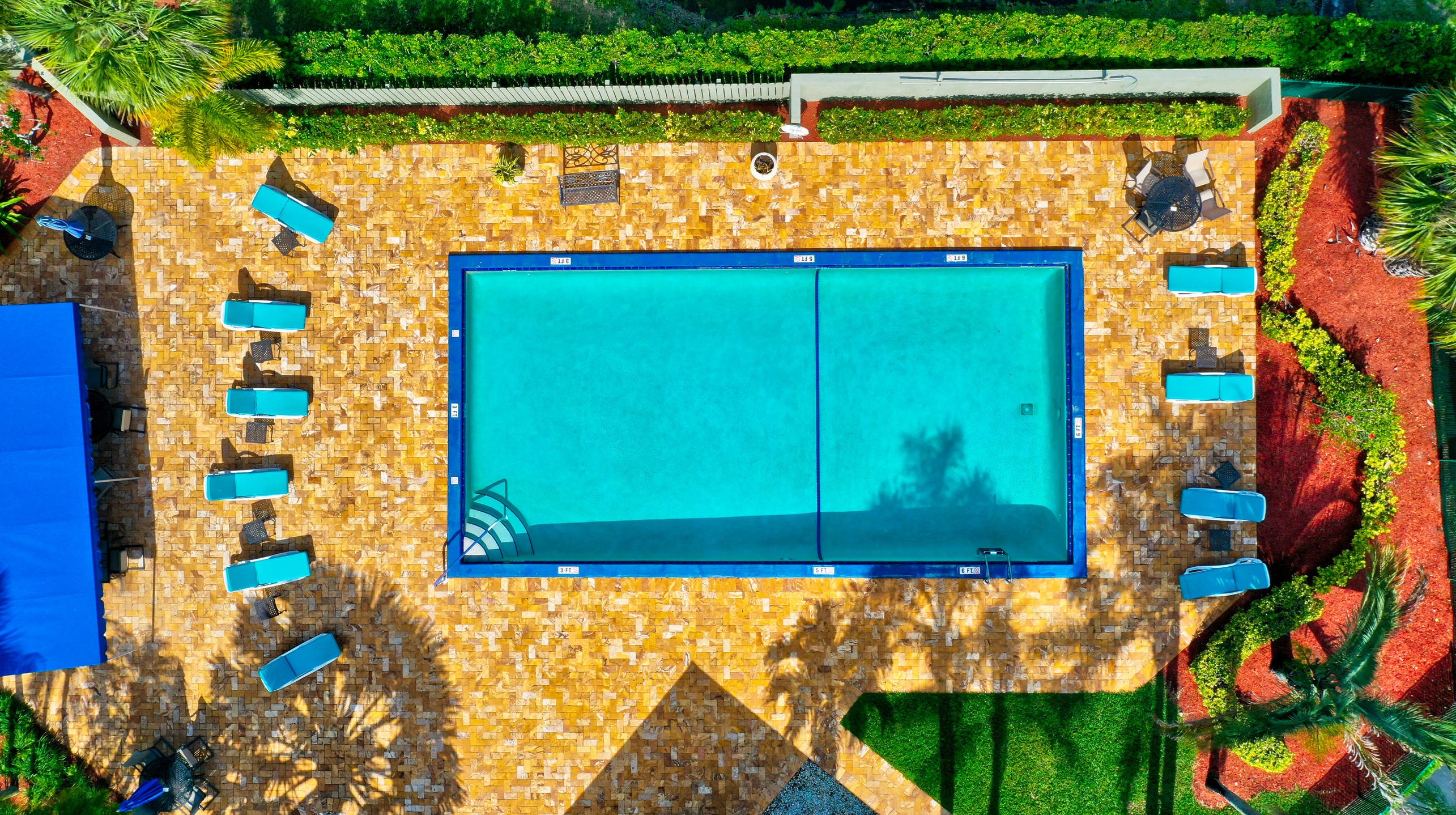 8460 Casa Del Lago, Boca Raton FL  33433-2106 exterior