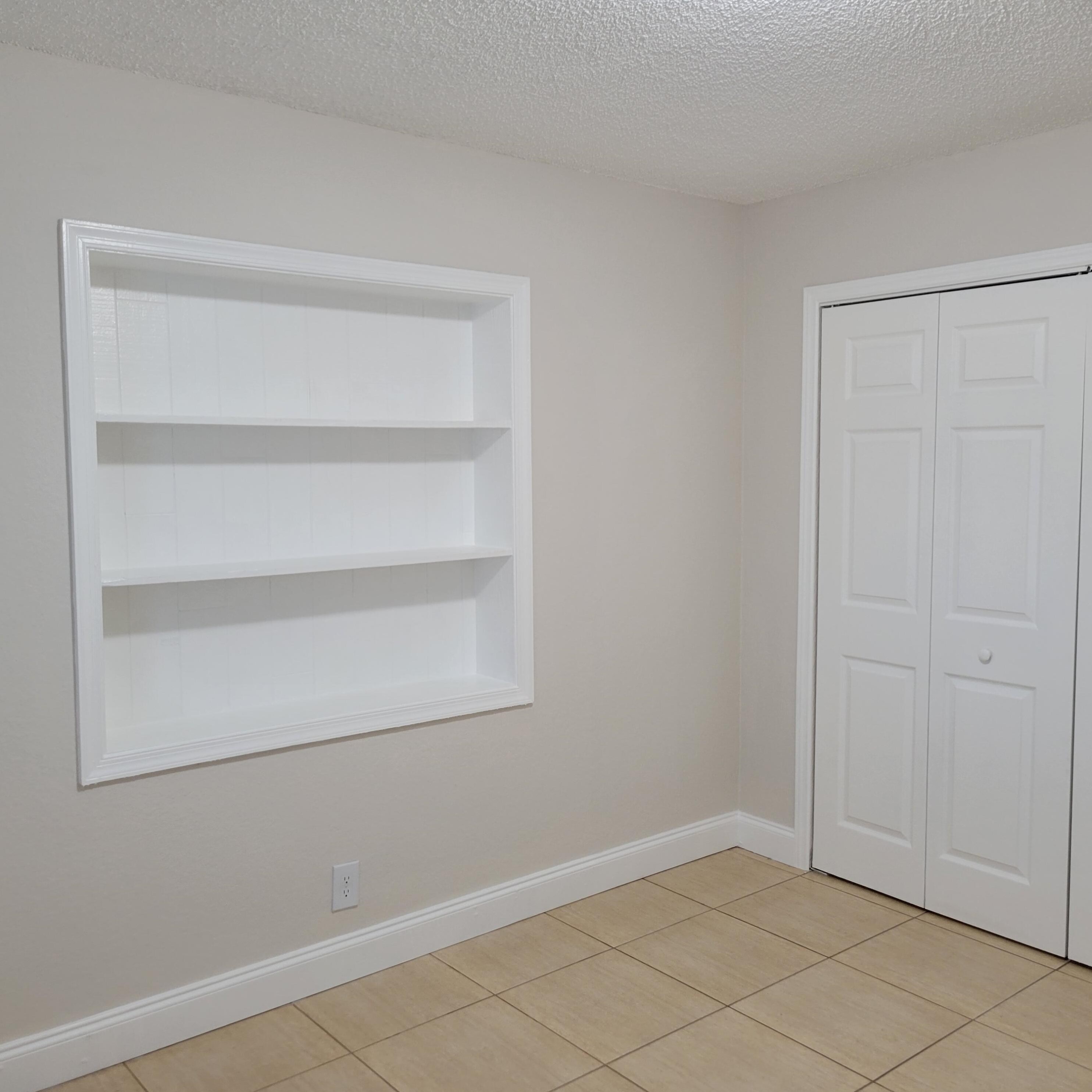 9690 Colorado Ct, Boca Raton FL  33434-2717 exterior