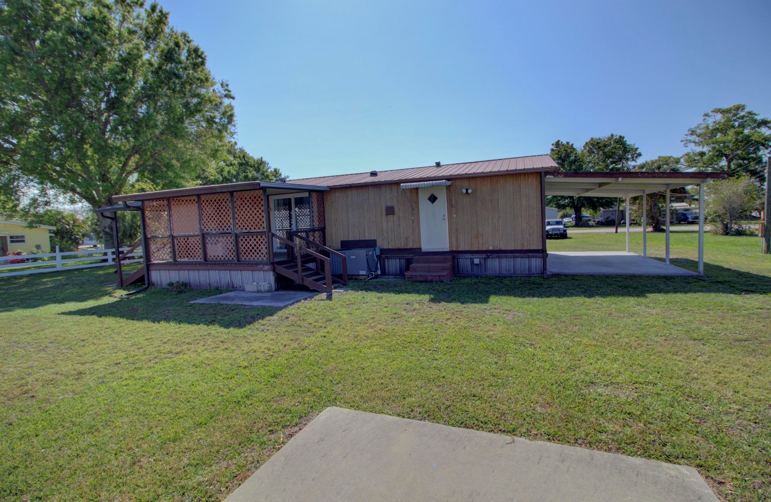 4173 26th St, Okeechobee, FL 34974-6576
